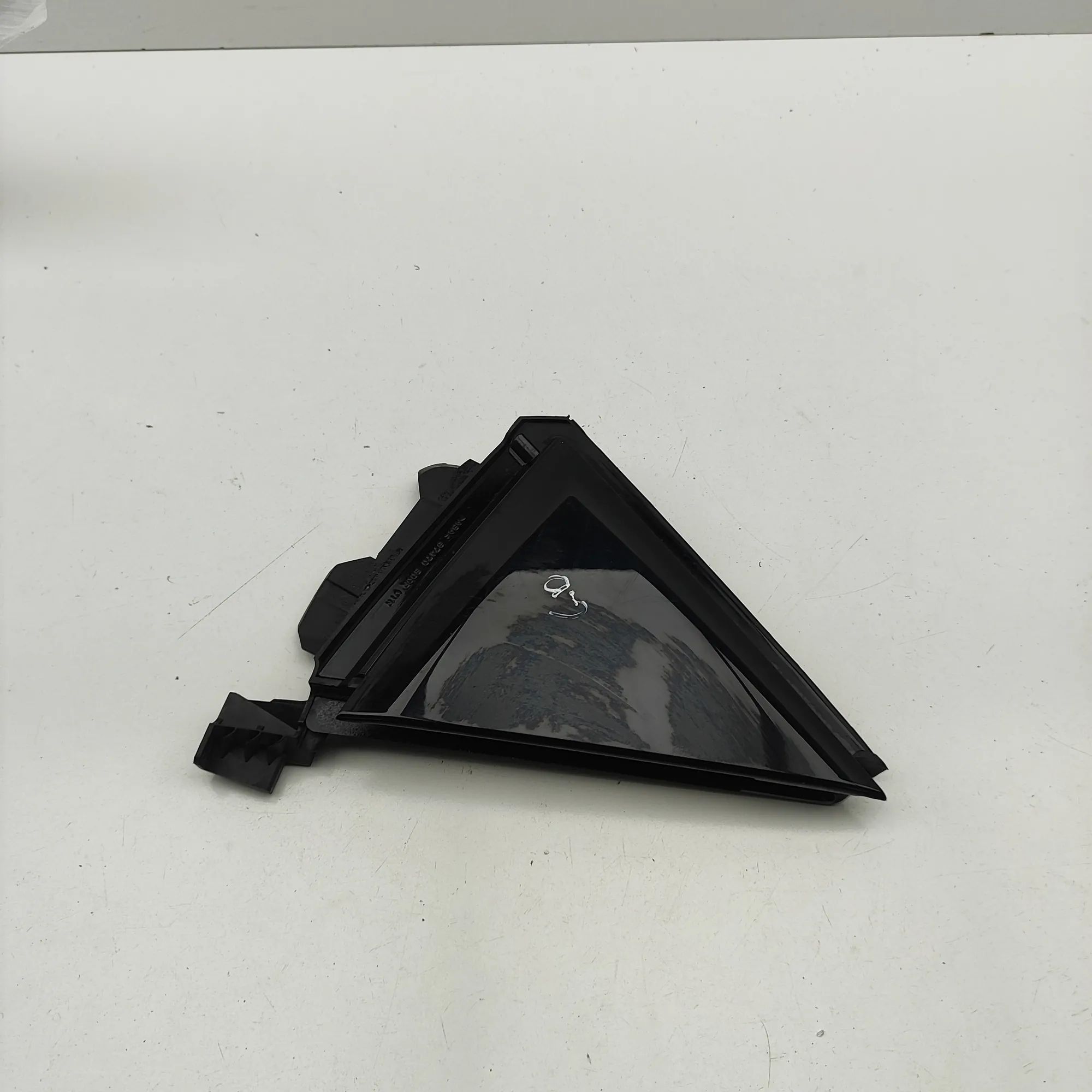 Lexus NX Body moulding — right Body moulding — right — LEXUS NX (II _A2_, _H2_...