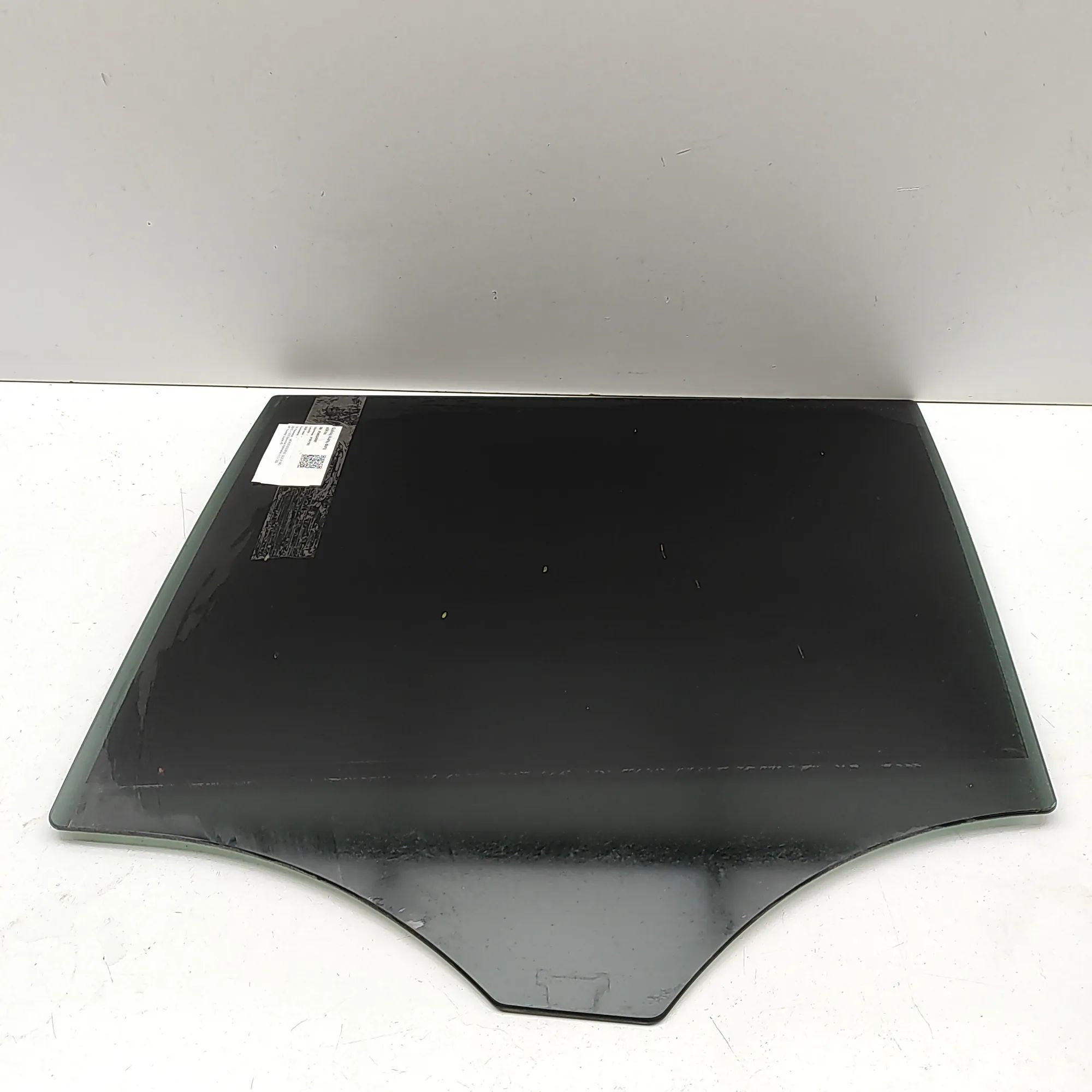 Mercedes-Benz GL / GLS (X166) Rear Left Door Window Rear Left Door Window — MERCEDES BENZ GLS (X166...