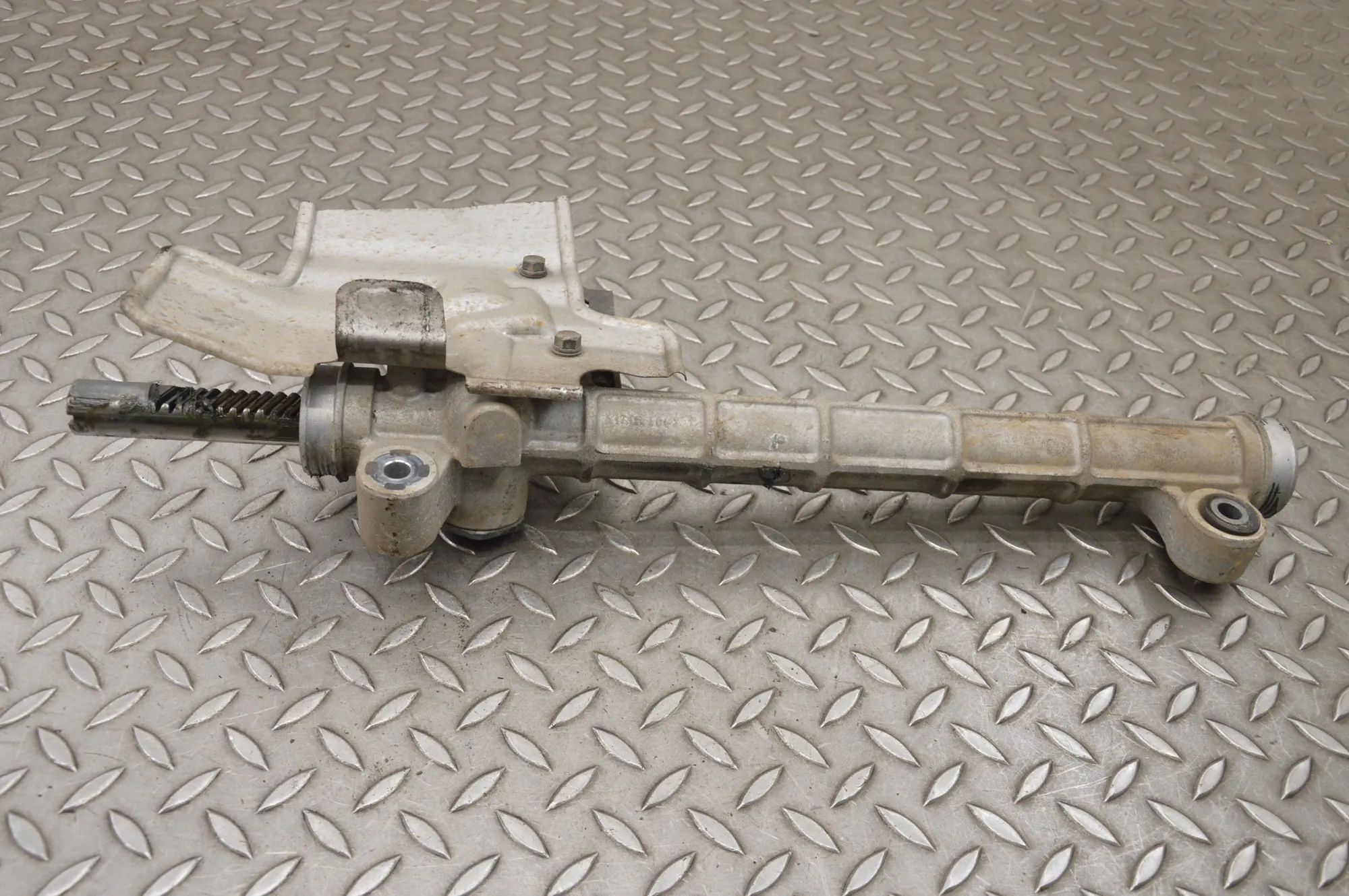Ssangyong Korando, New Actyon ohjaushammastanko Steering Rack — SSANGYONG KORANDO (2010-...)

G...