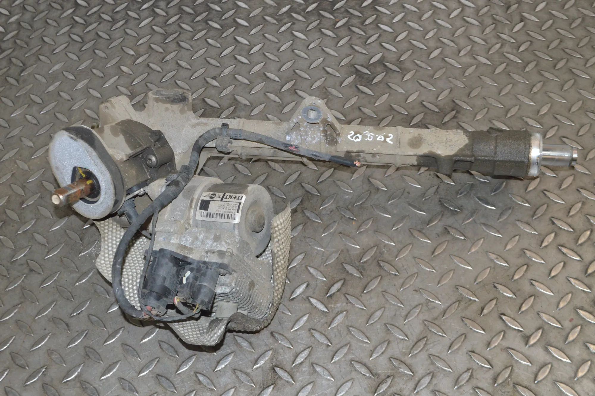 Mini One, Cooper, Clubman (R55 - R59) рулевая рейка / червяк Steering Rack — MINI COOPER (R56) (2005-2013) —...