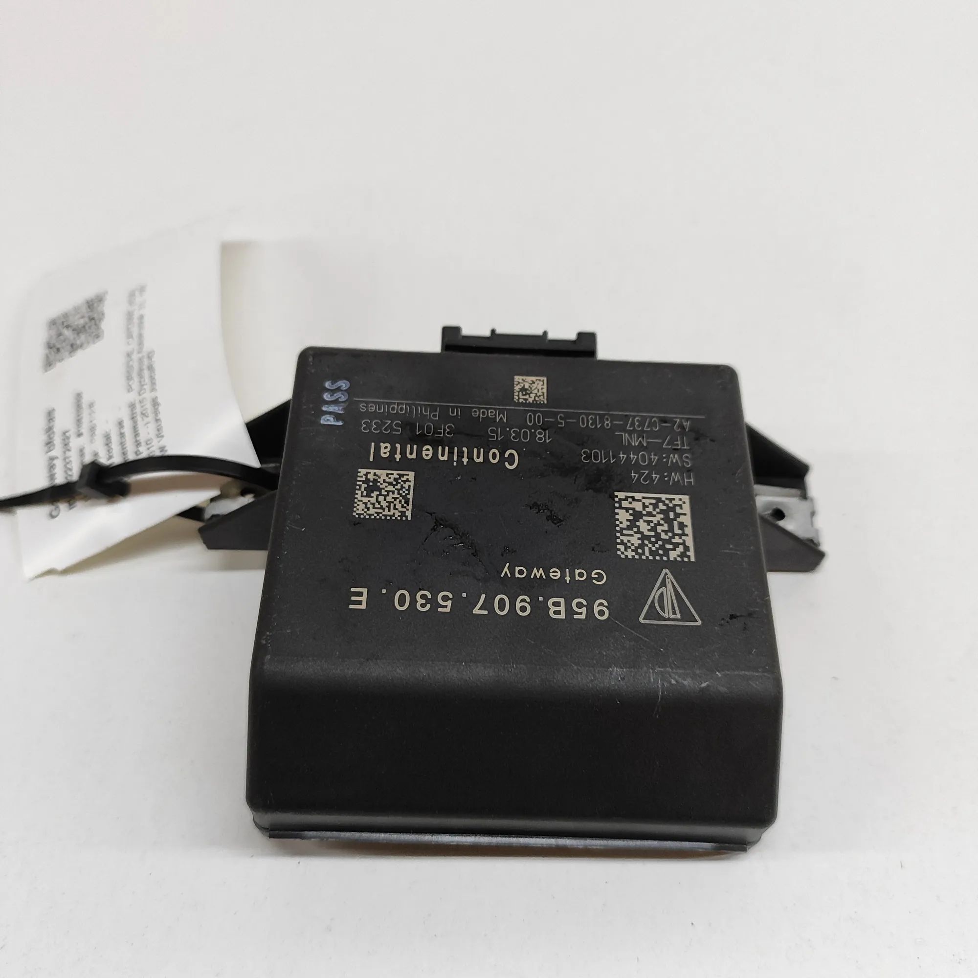 Porsche Cayenne Gateway Control Unit Gateway Control Unit — PORSCHE CAYENNE (92A) (2...