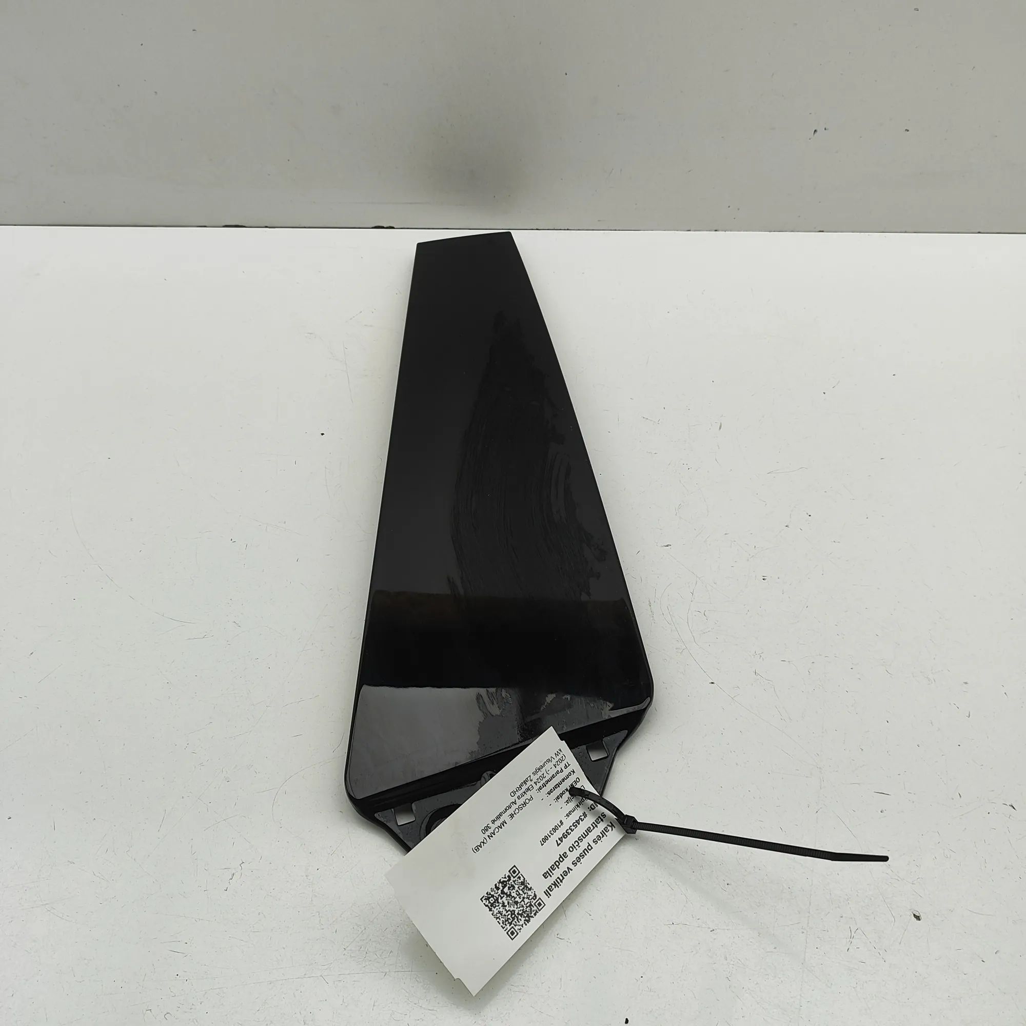 Porsche Macan (XAB) Exterior B-pillar trim — left Exterior B-pillar trim — left — PORSCHE MACAN (...