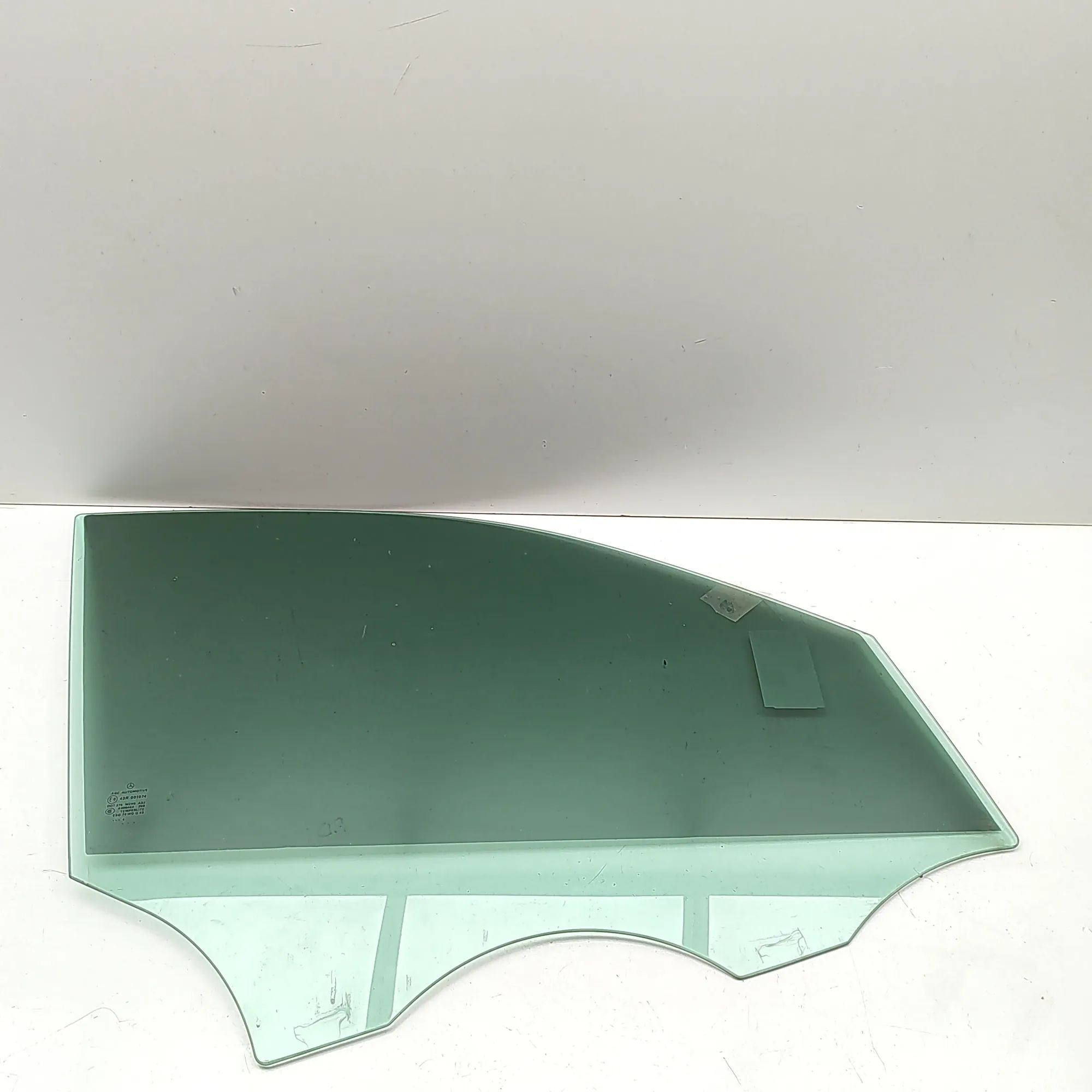Mercedes-Benz GL / GLS (X166) Front Right Door Window Front Right Door Window — MERCEDES BENZ GLS (X1...