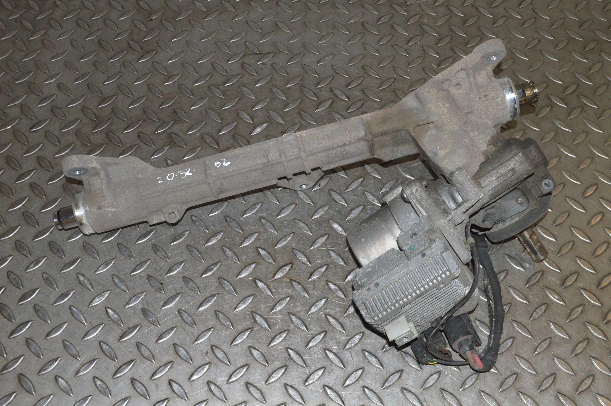 Mini One, Cooper, Clubman (R55 - R59) рулевая рейка / червяк Steering Rack — MINI COOPER (R56) (2005-2013) —...