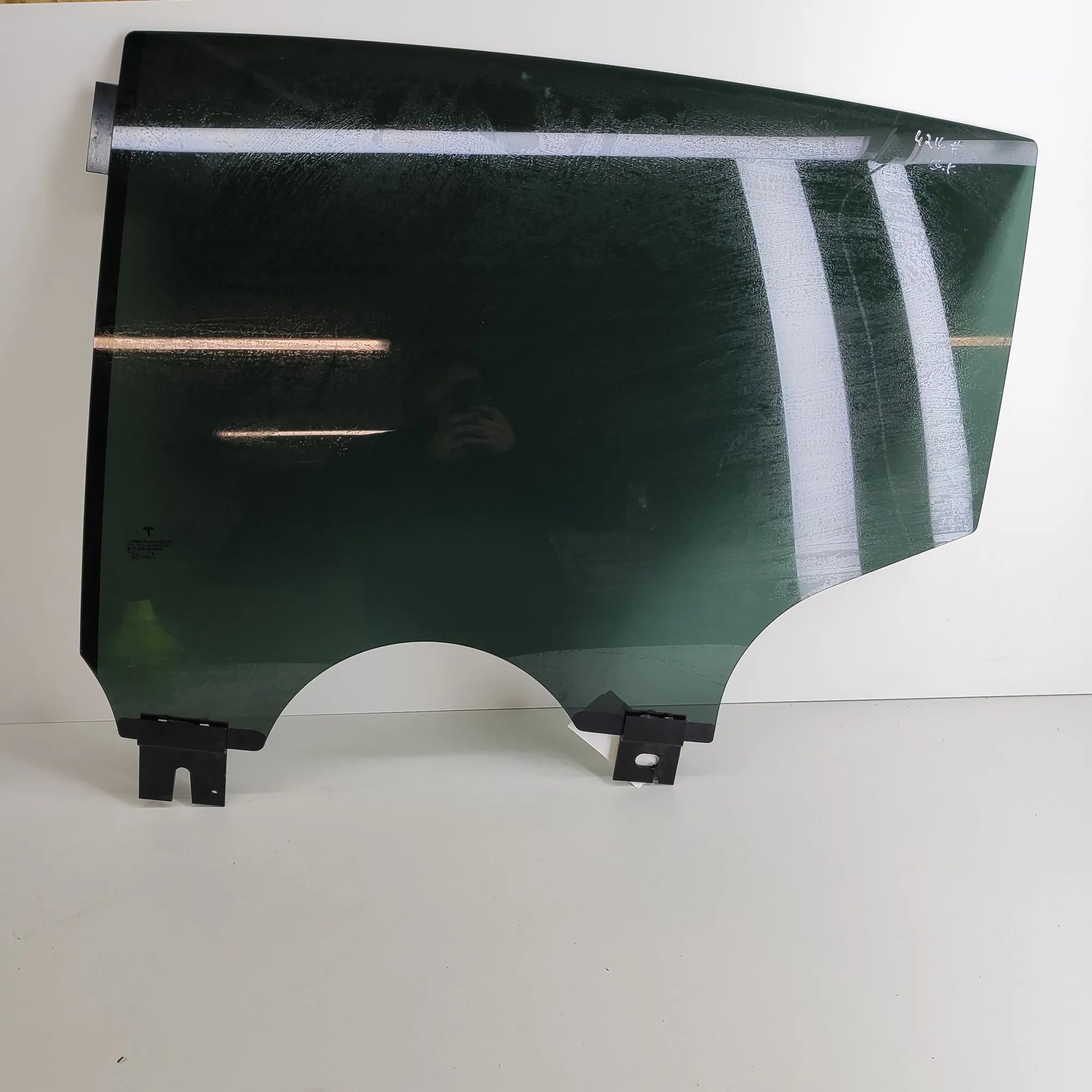 Tesla Model X Rear Left Door Window Rear Left Door Window — TESLA MODEL X (2013-......
