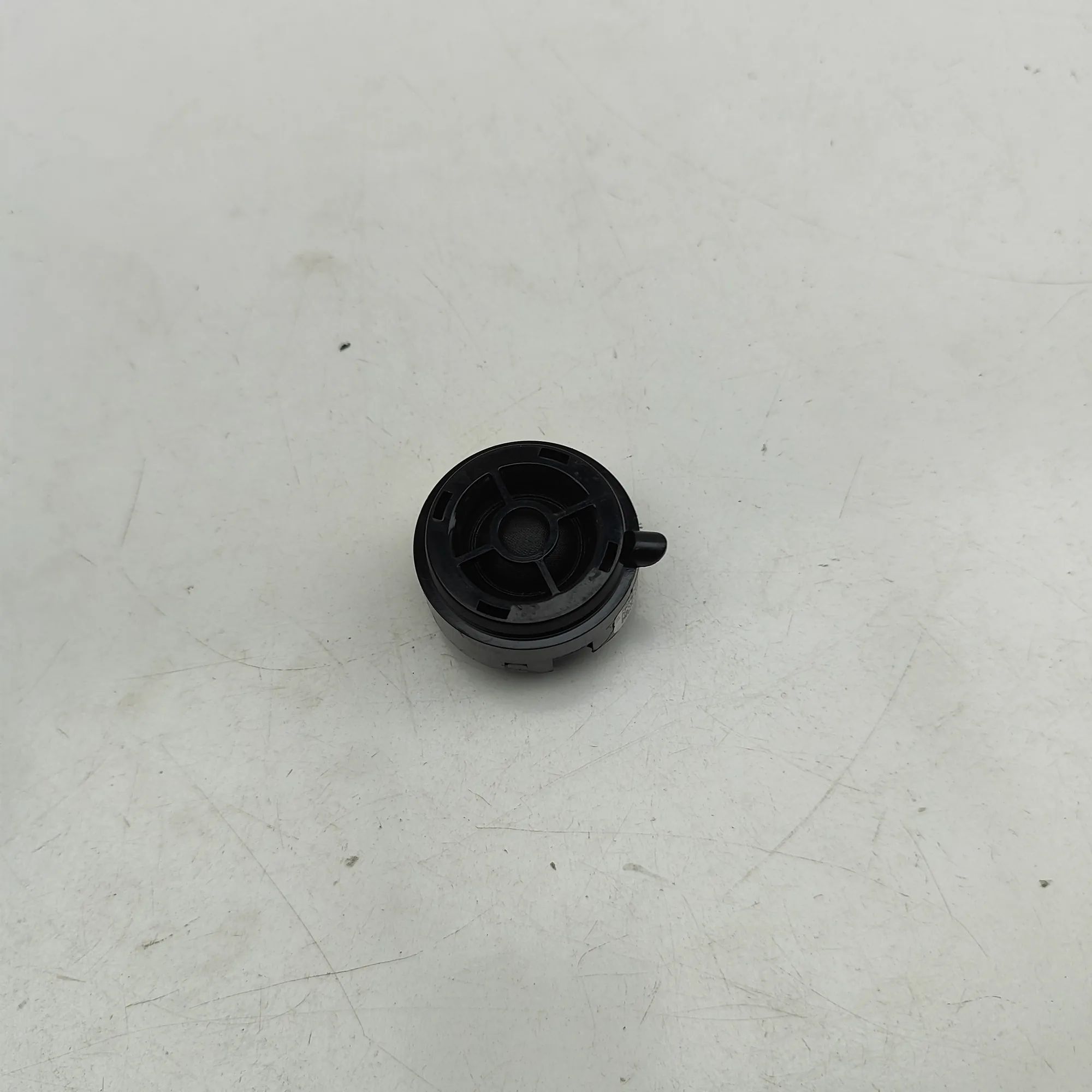 Porsche Macan (XAB) Front Left Door Speaker Front Left Door Speaker — PORSCHE MACAN (XAB) (...