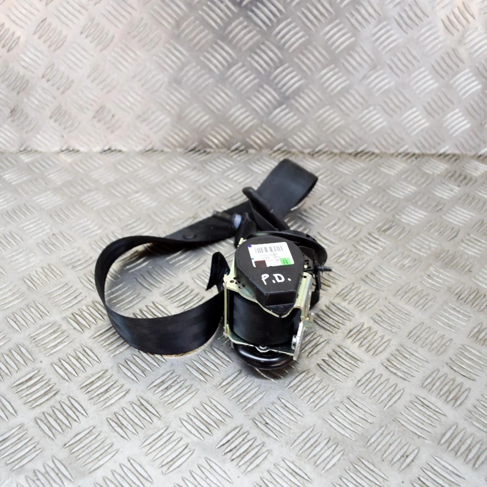 Land Rover Range Rover Evoque Front Right Seatbelt Front Right Seatbelt — LAND ROVER RANGE ROVER E...