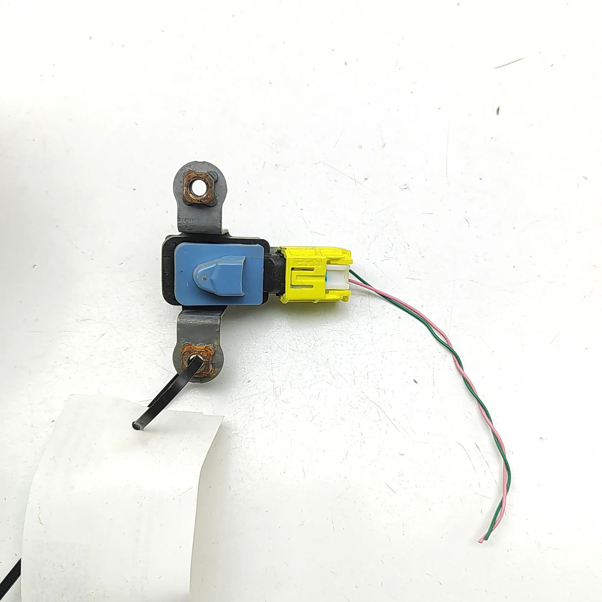 Isuzu  D-Max Impact sensor — front right Impact sensor — front right — ISUZU D-MAX (II T...