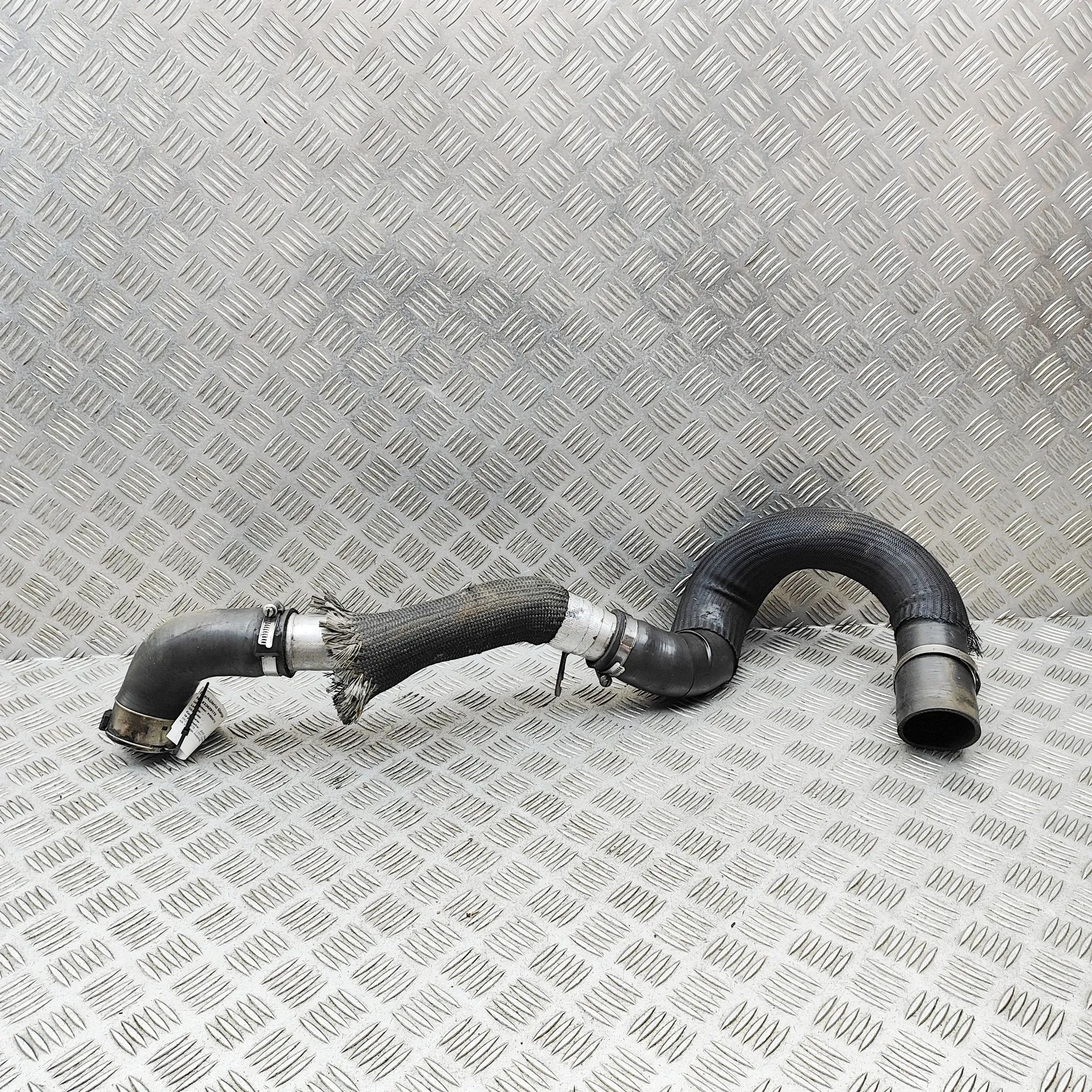 Jeep Grand Cherokee (WK) Intercooler Hose Pipe Intercooler Hose Pipe — JEEP GRAND CHEROKEE (IV...