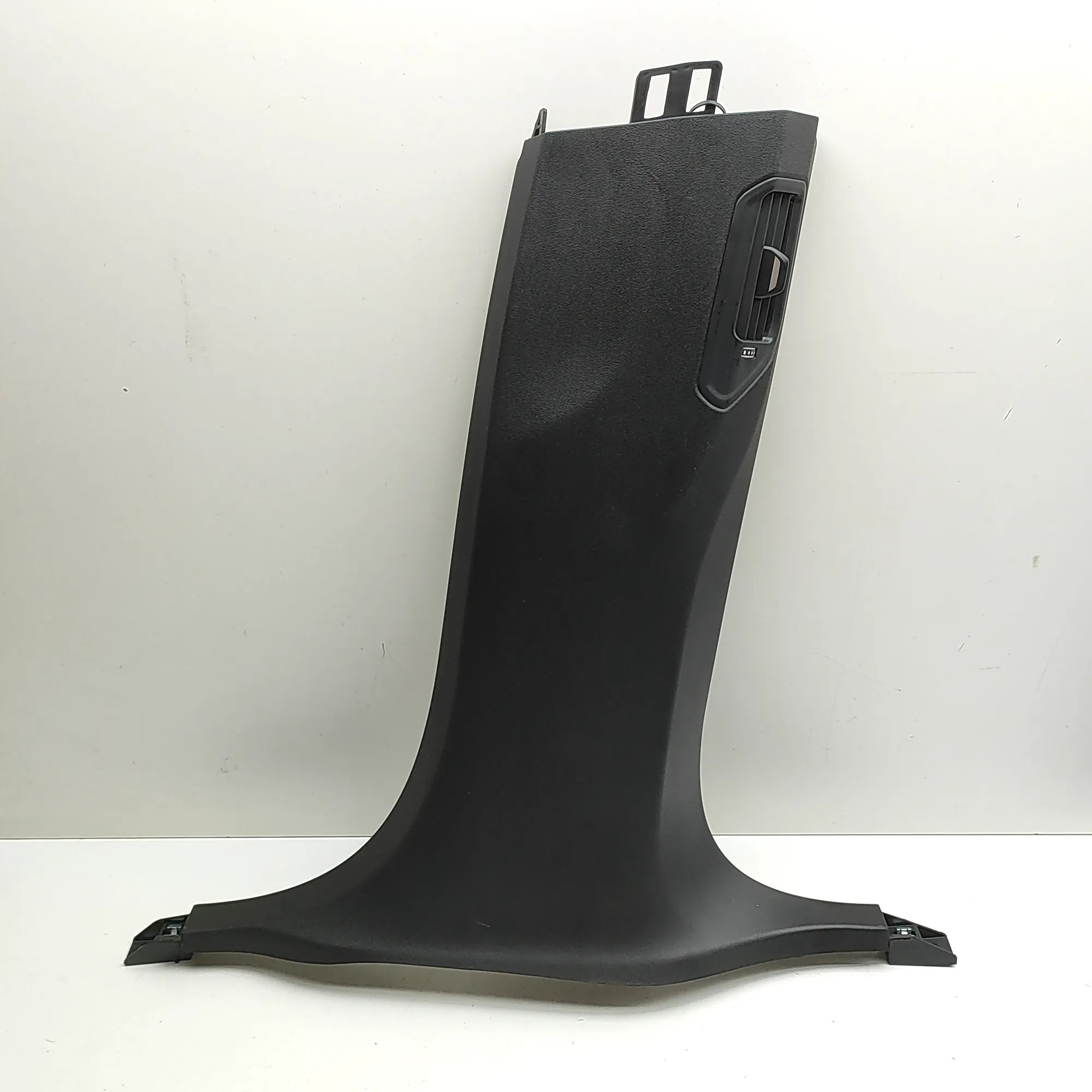 BMW X5 (G05) B-pillar trim — right B-pillar trim — right — BMW X5 (G05) (2018-...)...