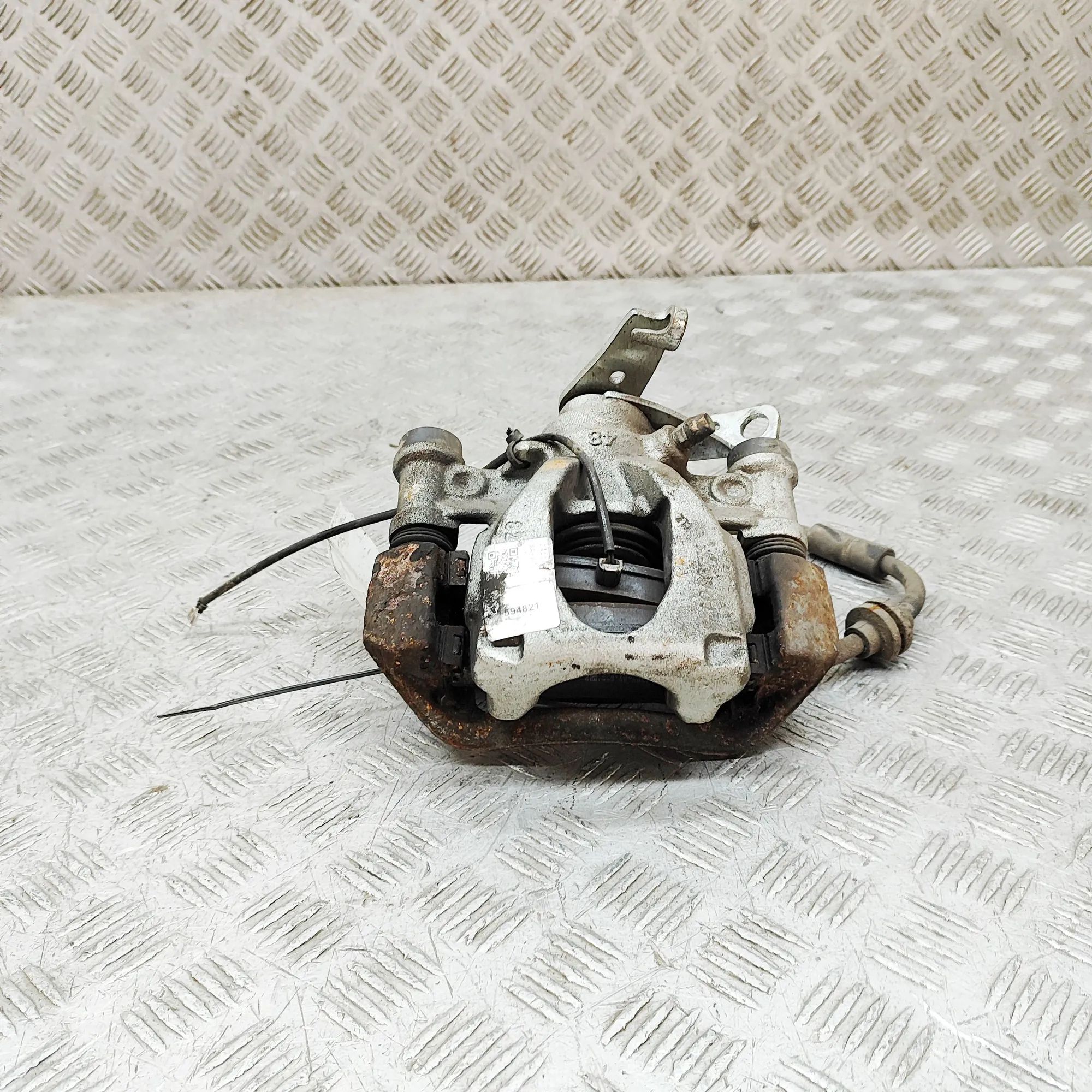 Nissan NV400 / Interstar Brake caliper — rear right Brake caliper — rear right — NISSAN NV400 (Van)...