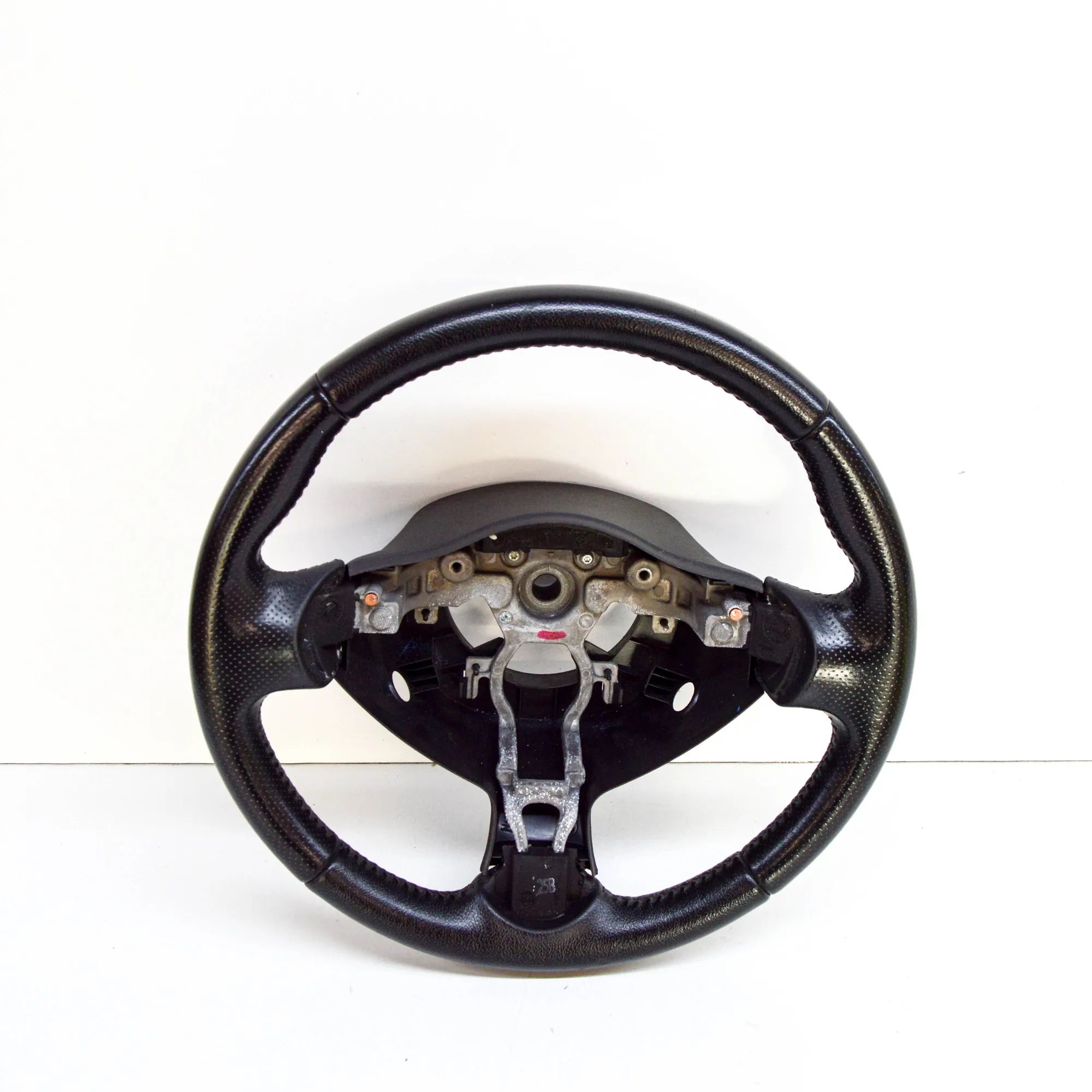 Nissan Juke steering wheel Steering Wheel — NISSAN JUKE (F15) (2010-...) —...