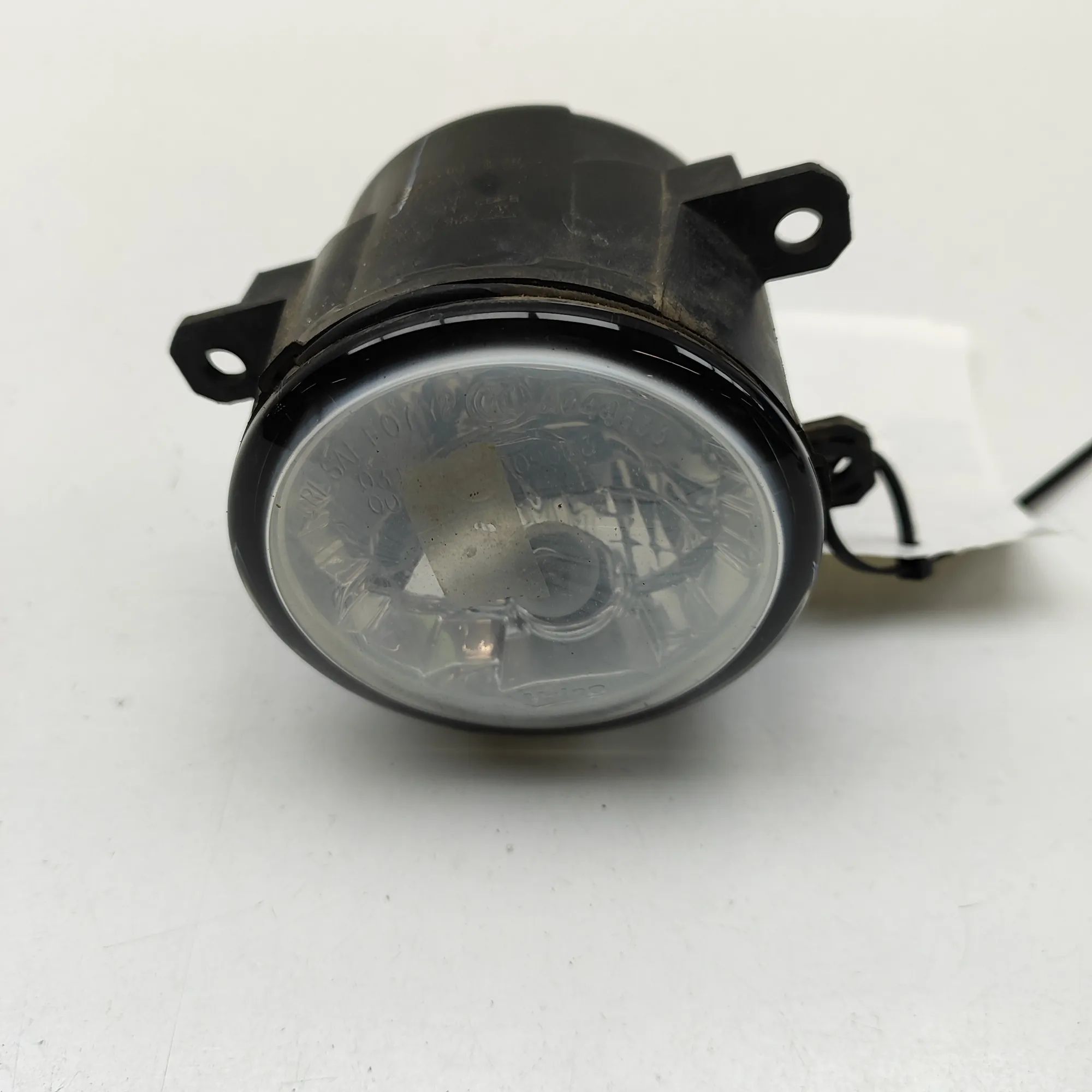 Subaru Forester Front Right Fog Light Front Right Fog Light — SUBARU FORESTER (SJ) (2...