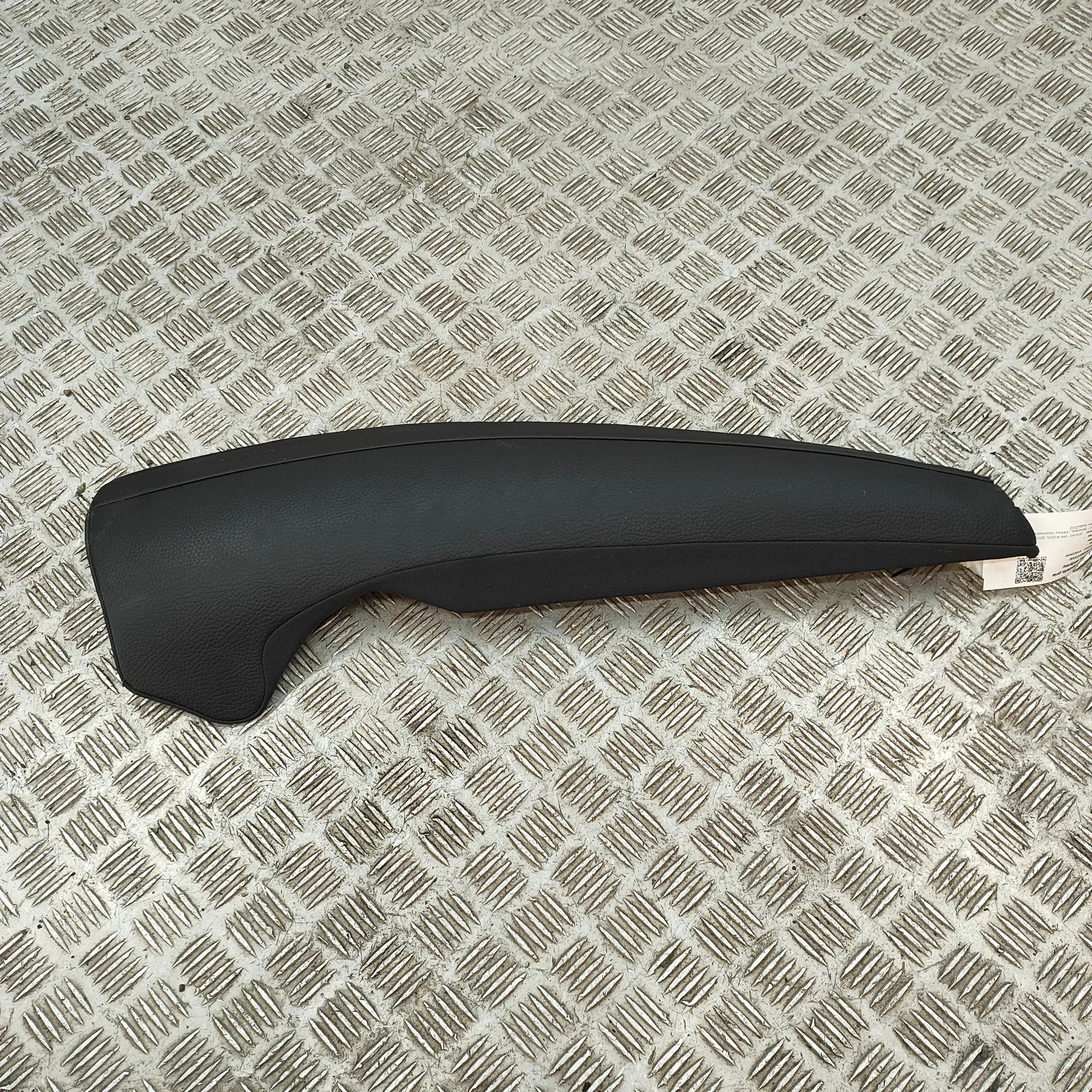 Volvo V60 Rear Right Seat Trim Rear Right Seat Trim — VOLVO V60 (II 225, 227) ...