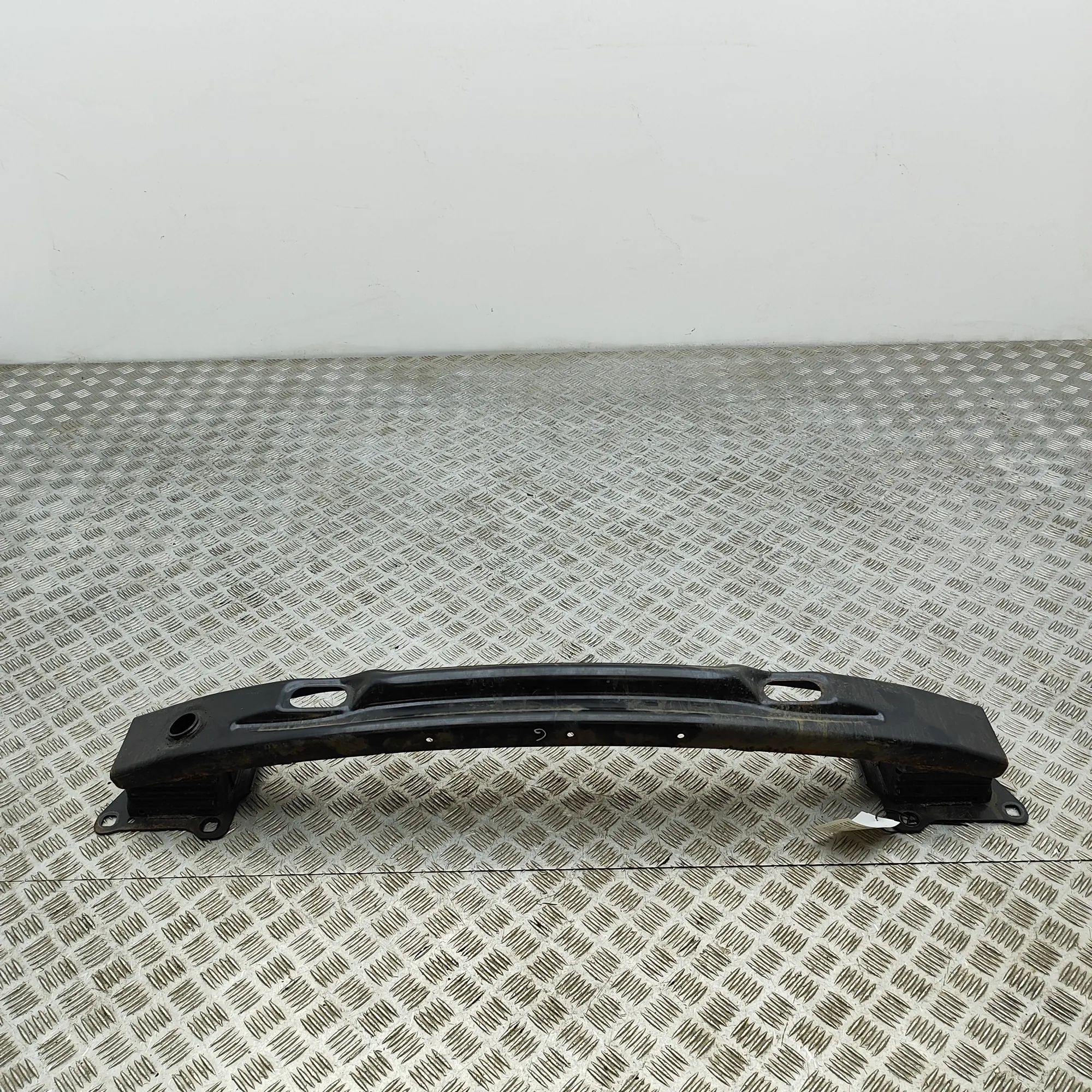 Land Rover Range Rover Evoque Rear Crash Reinforcement Bar Rear Crash Reinforcement Bar — LAND ROVER RANGE...