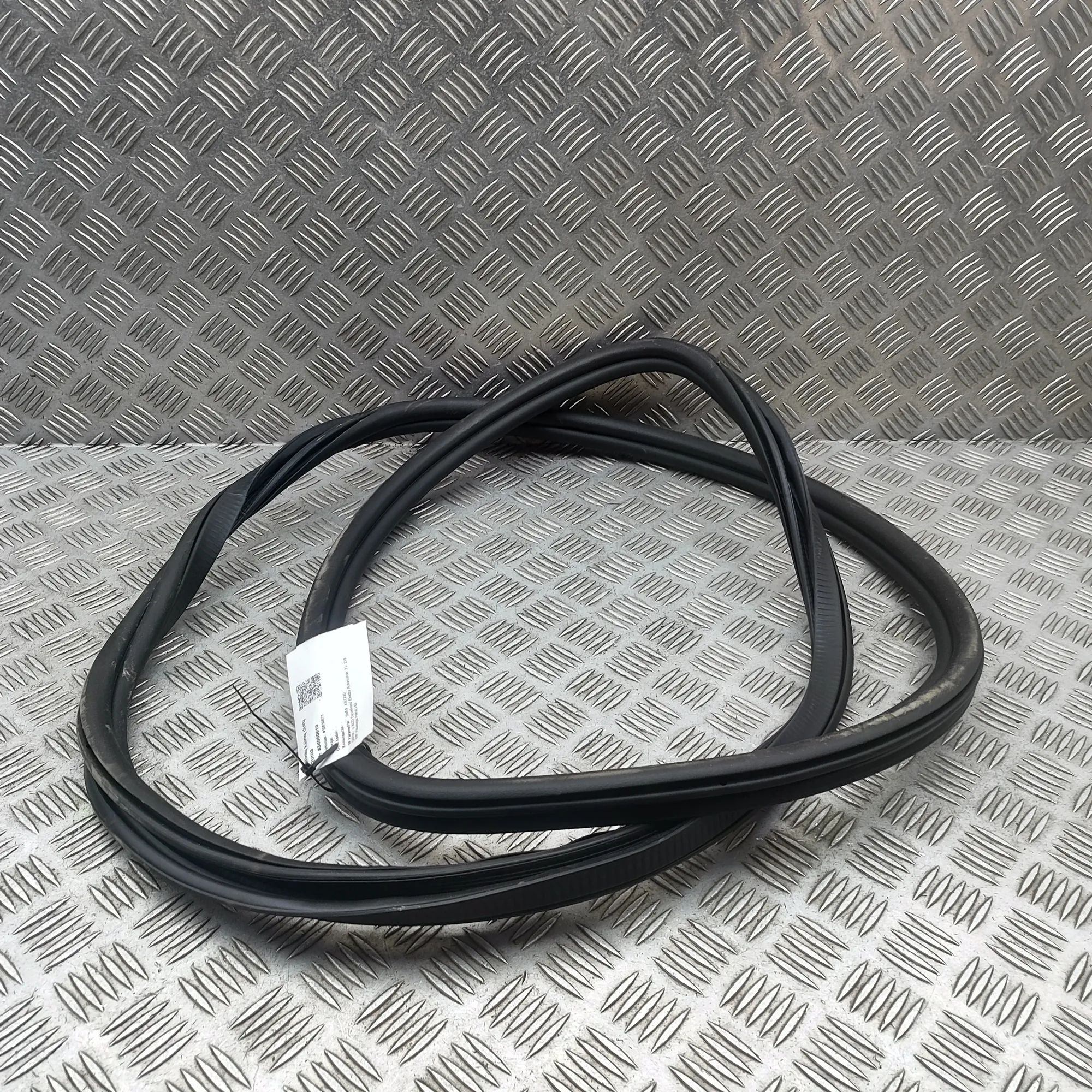 BMW 6 GT (G32) Door rubber seal — rear left Door rubber seal — rear left — BMW X6G06 (2019-...