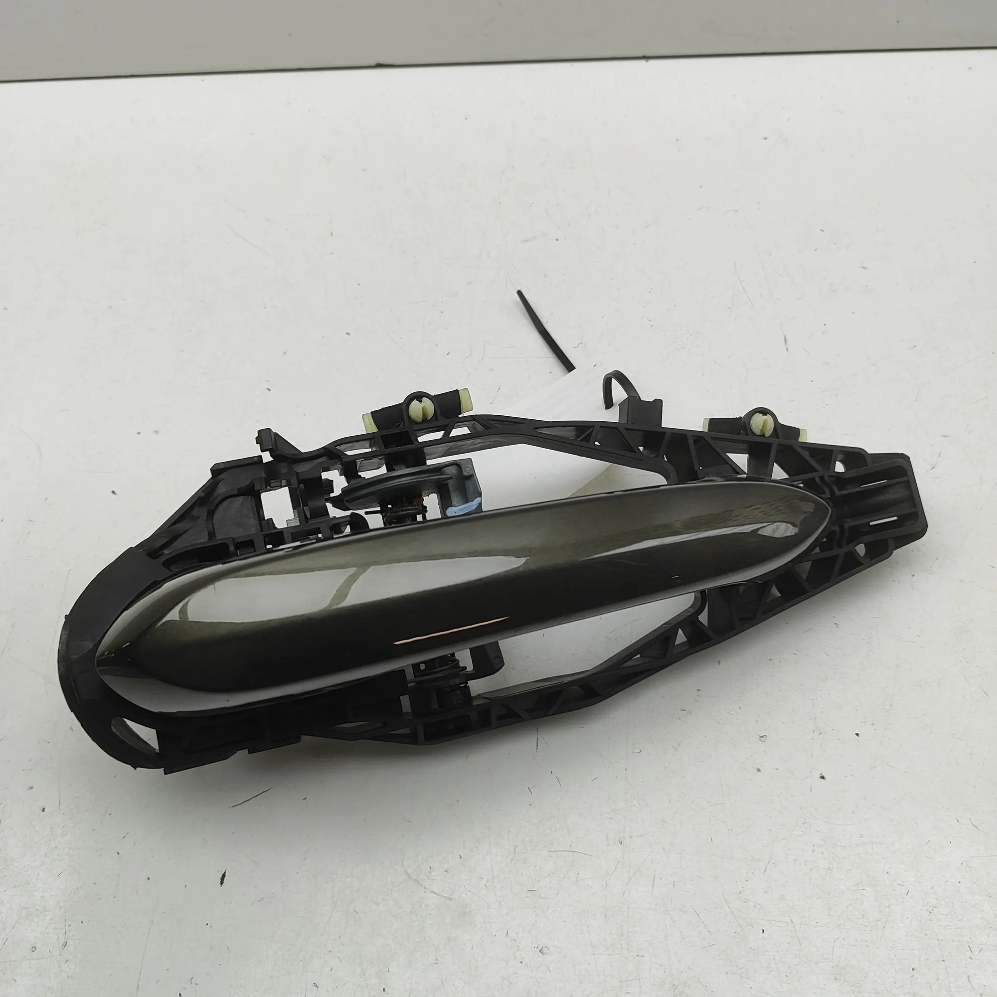 BMW 6 GT (G32) Exterior door handle — rear left Exterior door handle — rear left — BMW X6G06 (2...