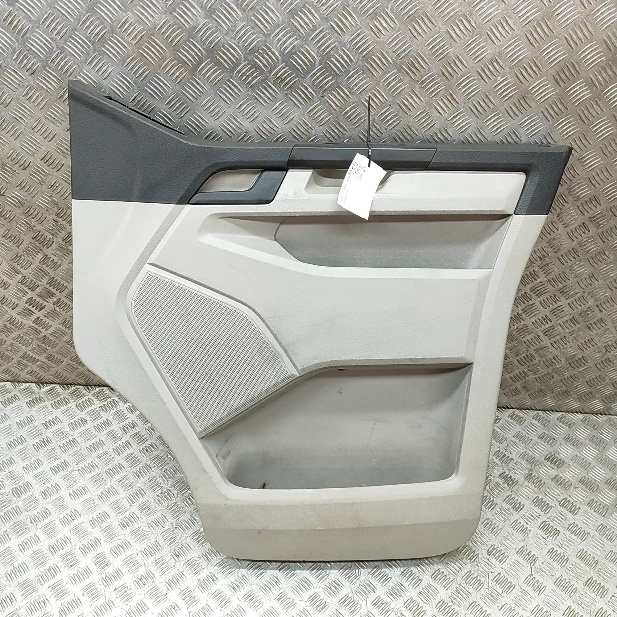 Volkswagen Transporter (T6, Caravelle, Multivan) Front Right Door Panel Front Right Door Panel — VW TRANSPORTER (VI T6 ...