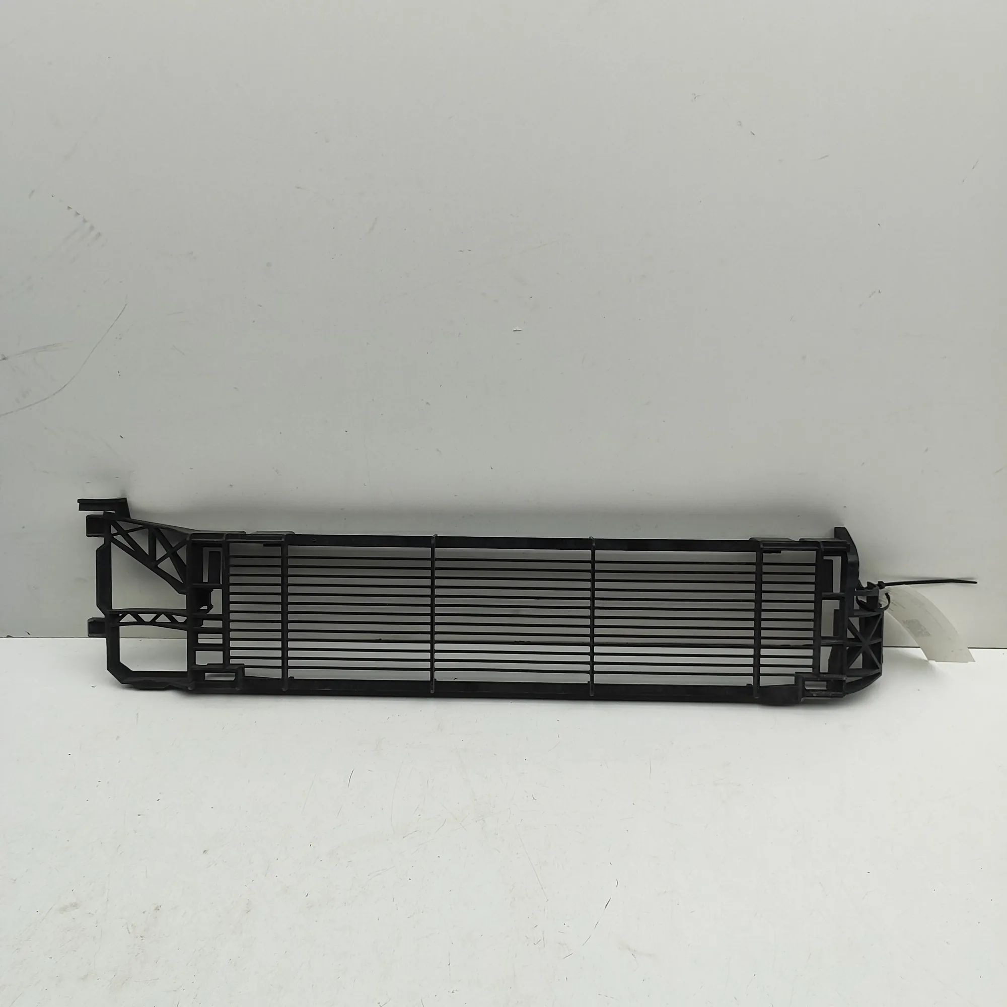 BMW X5 (G05) Radiator Air Guide Duct Radiator Air Guide Duct — BMW X5 (G05) (2018-.....