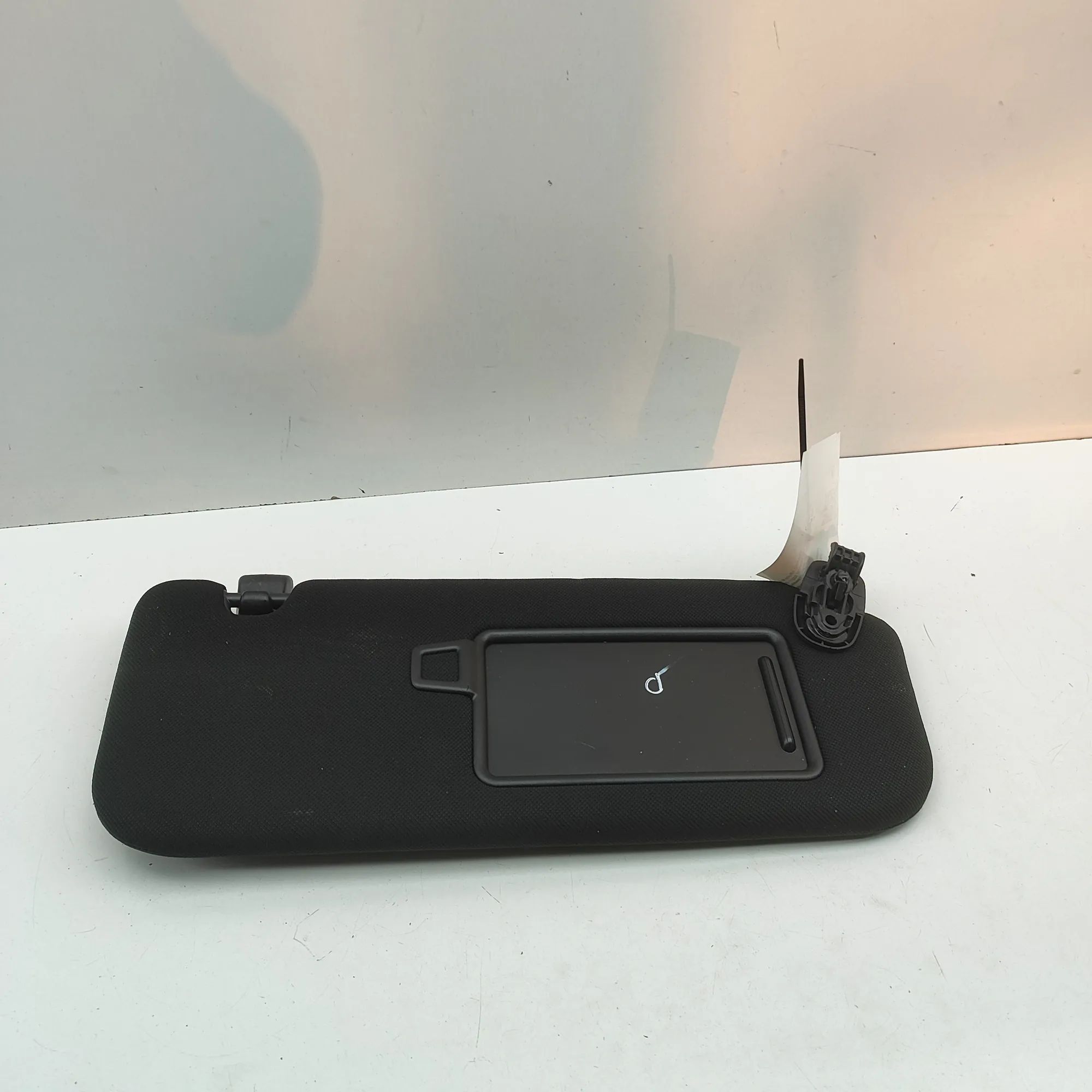 Kia Sorento Sun visor — right Sun visor — right — KIA SORENTO (IV MQ4, MQ4A) ...