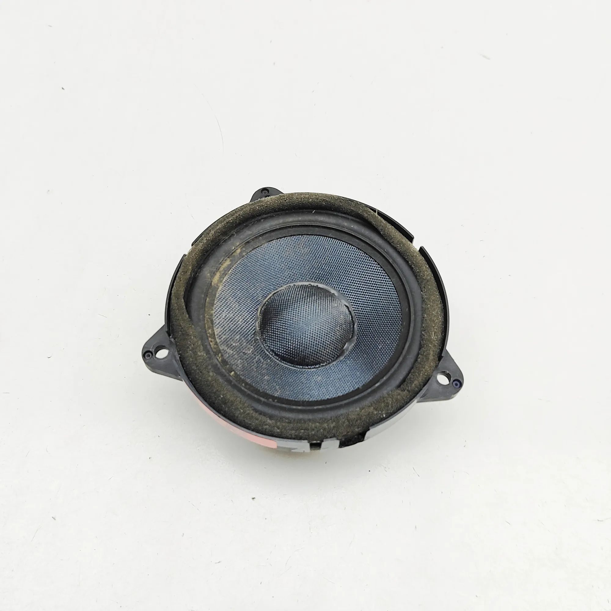 Land Rover Range Rover (L405) Rear Left Door Speaker Rear Left Door Speaker — LAND ROVER RANGE ROVER...