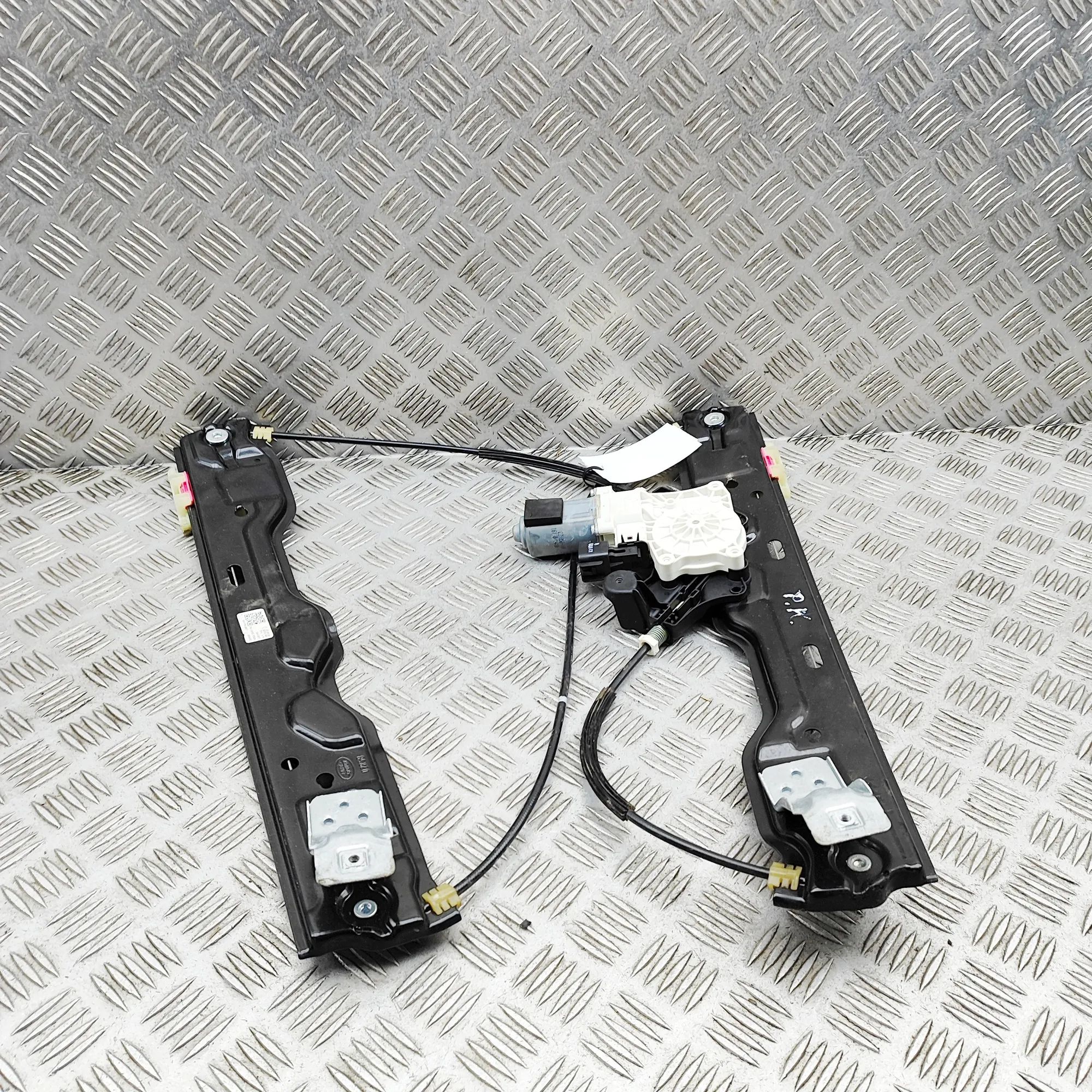 Land Rover Range Rover Evoque Front Left Door Window Regulator Front Left Door Window Regulator — LAND ROVER R...