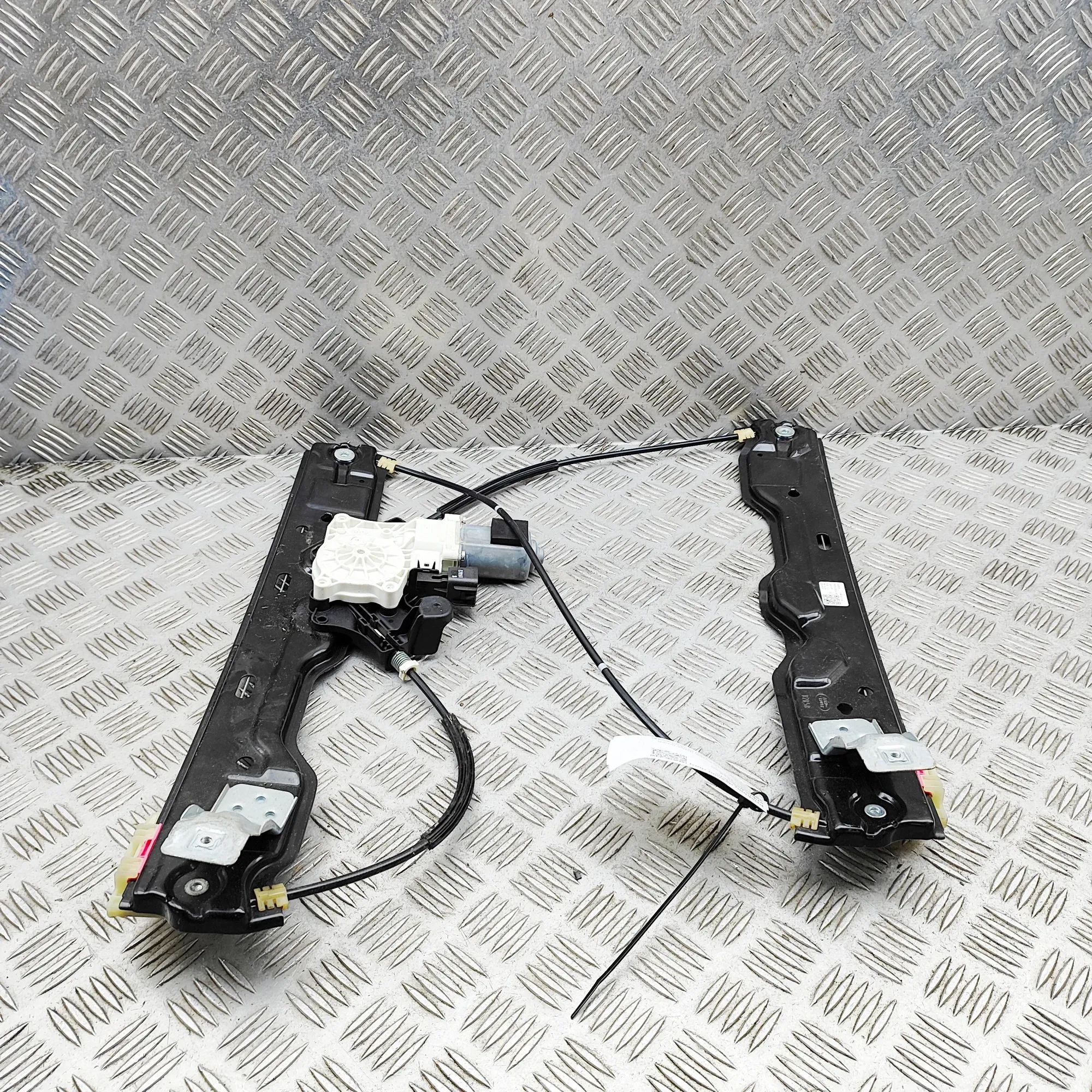 Land Rover Range Rover Evoque Front Right Door Window Regulator Front Right Door Window Regulator — LAND ROVER ...