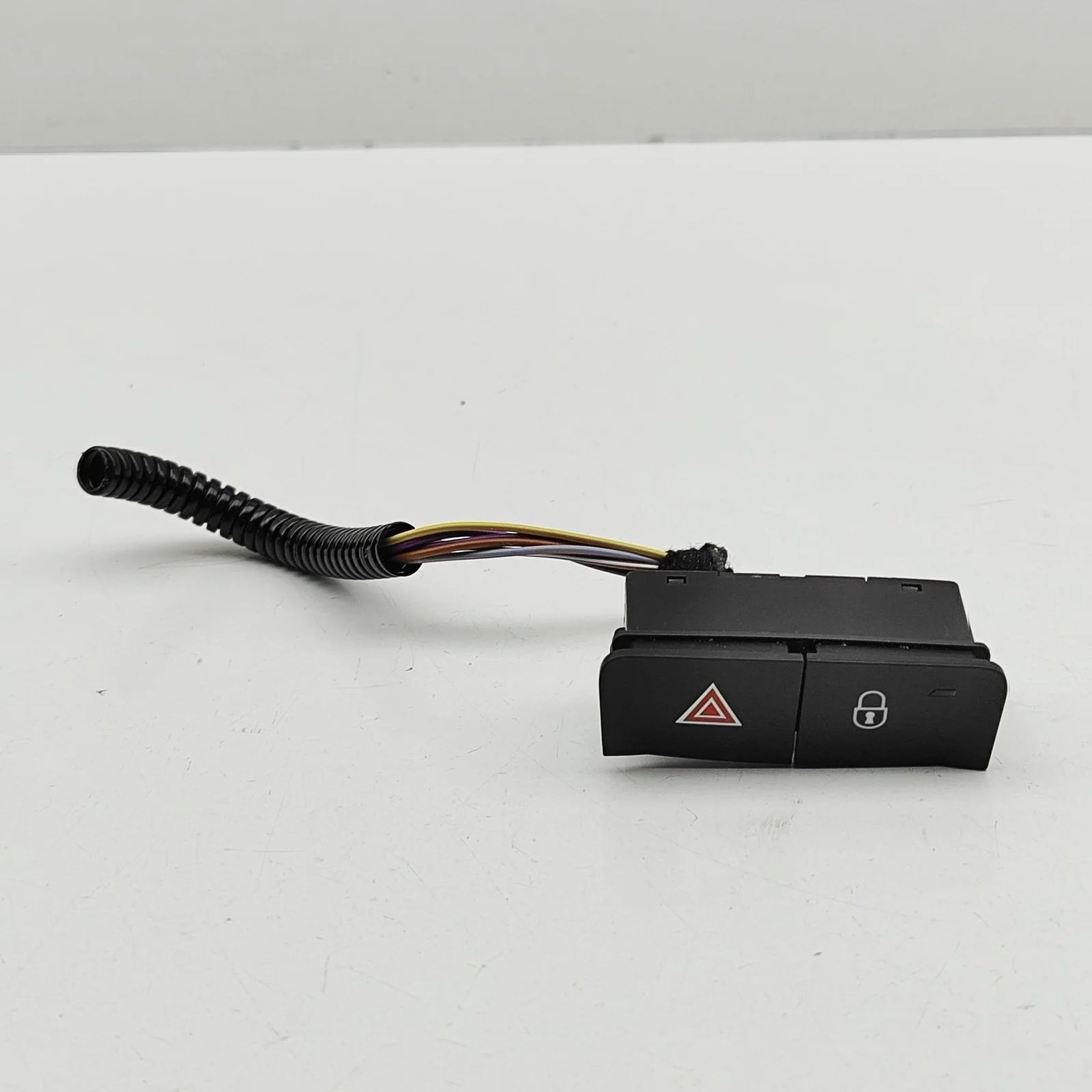 Porsche 911 (991) Hazard warning switch Hazard warning switch — PORSCHE 911 (991) (2011...