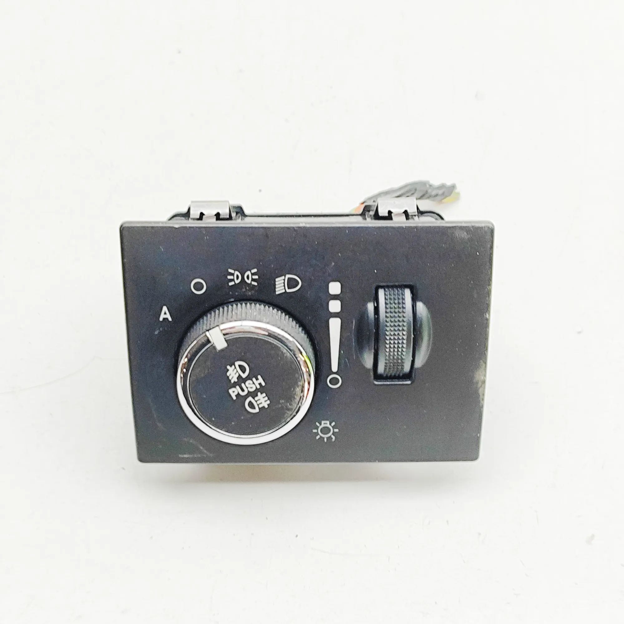 Jeep Grand Cherokee (WK) Headlight Switch Control Unit Headlight Switch Control Unit — JEEP GRAND CHER...