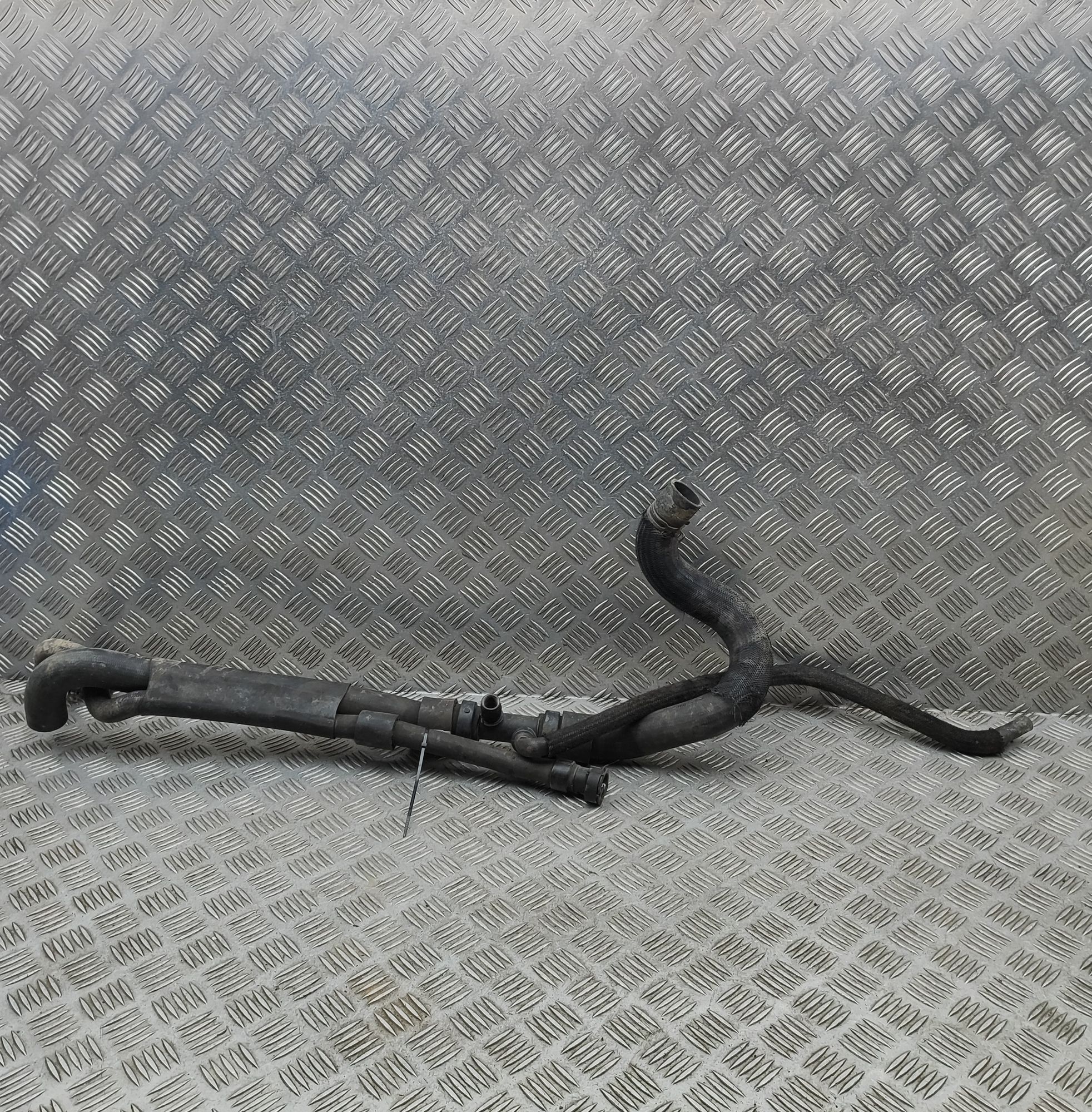 Renault Master Jäähdytysnesteletku Coolant hose — RENAULT MASTER (III Van FV) (201...