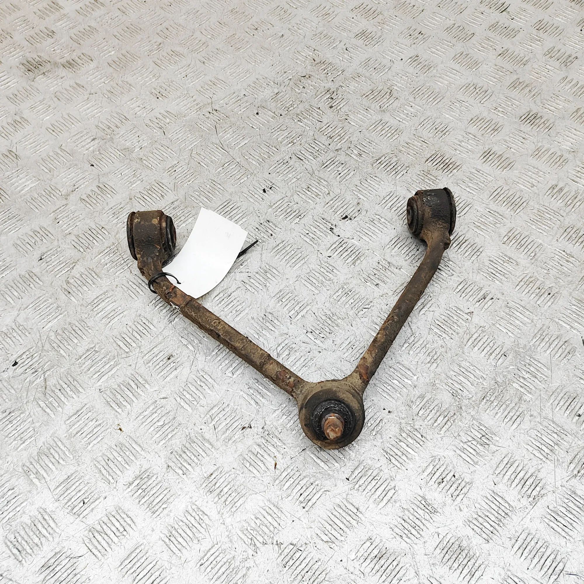 Ssangyong Rexton Front Right Upper Control Arm Front Right Upper Control Arm — SSANGYONG REXTO...