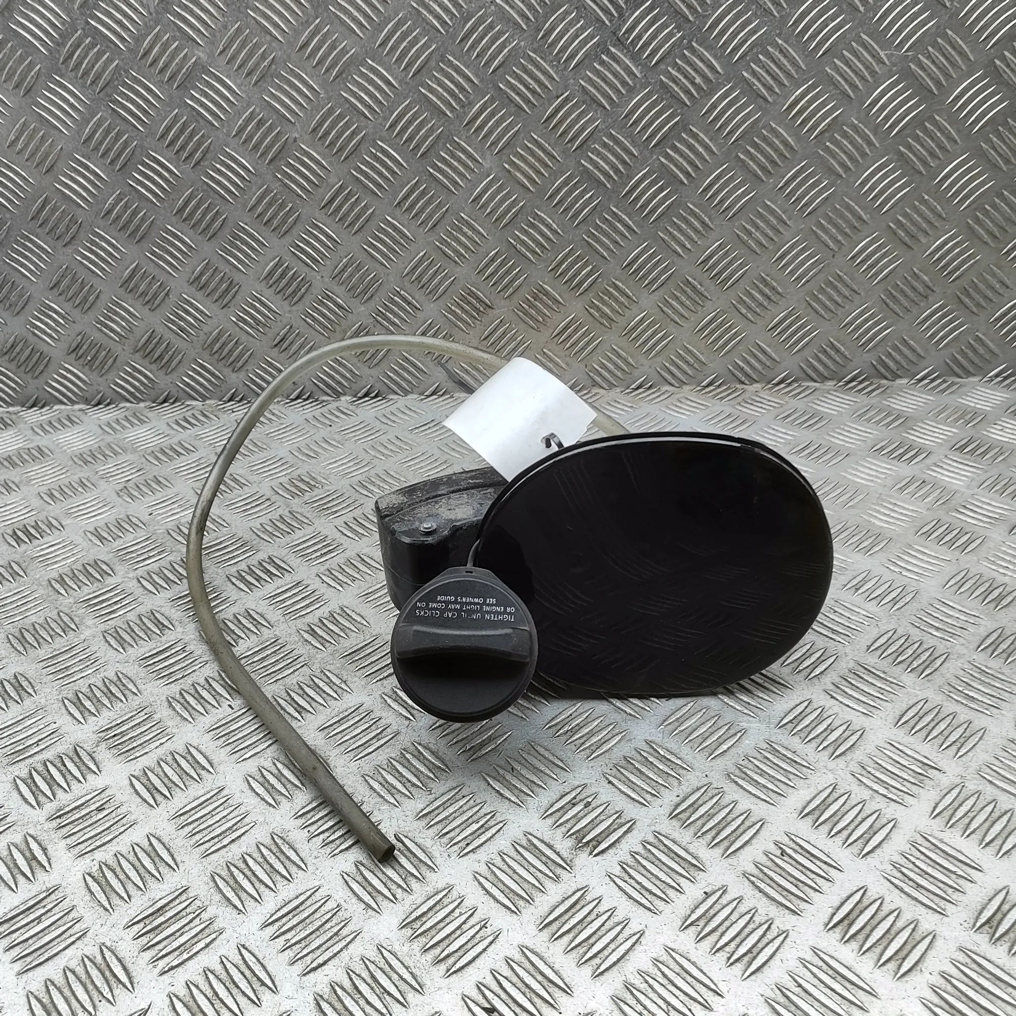 Land Rover Range Rover Sport (L494) Fuel Tank Flap Cap Fuel Tank Flap Cap — LAND ROVER RANGE ROVER SPO...