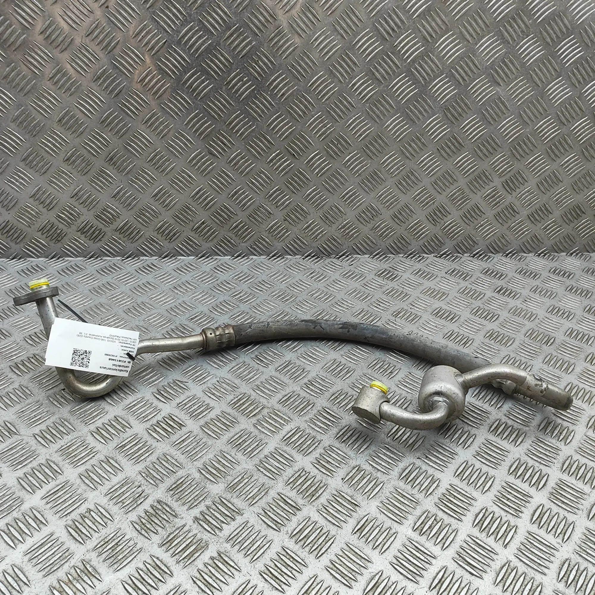 Volvo V40 A/C Air Con Hose Pipe A/C Air Con Hose Pipe — VOLVO V40 (Cross Countr...