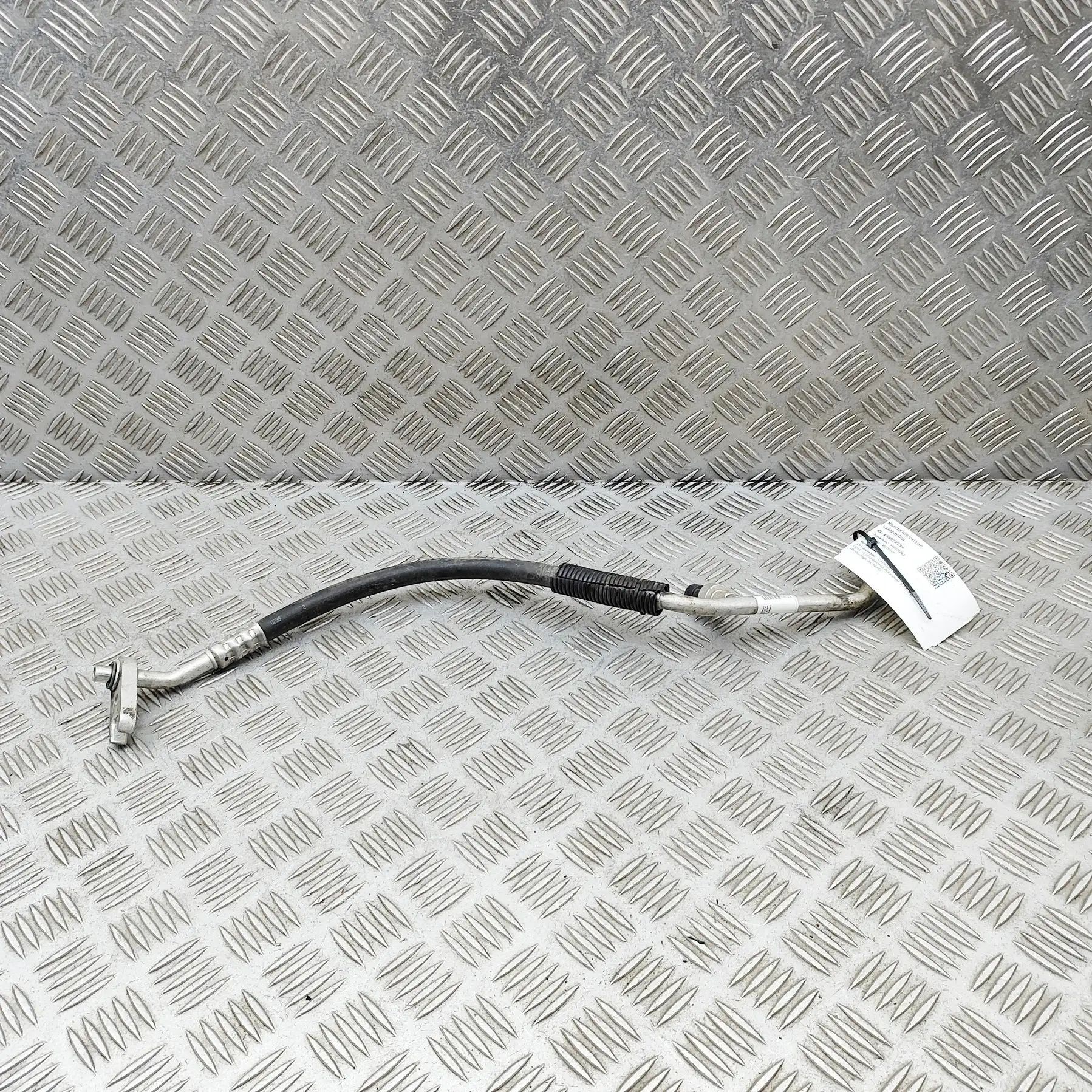 Cadillac Escalade A/C Air Con Hose Pipe A/C Air Con Hose Pipe — CADILLAC ESCALADE (2014...