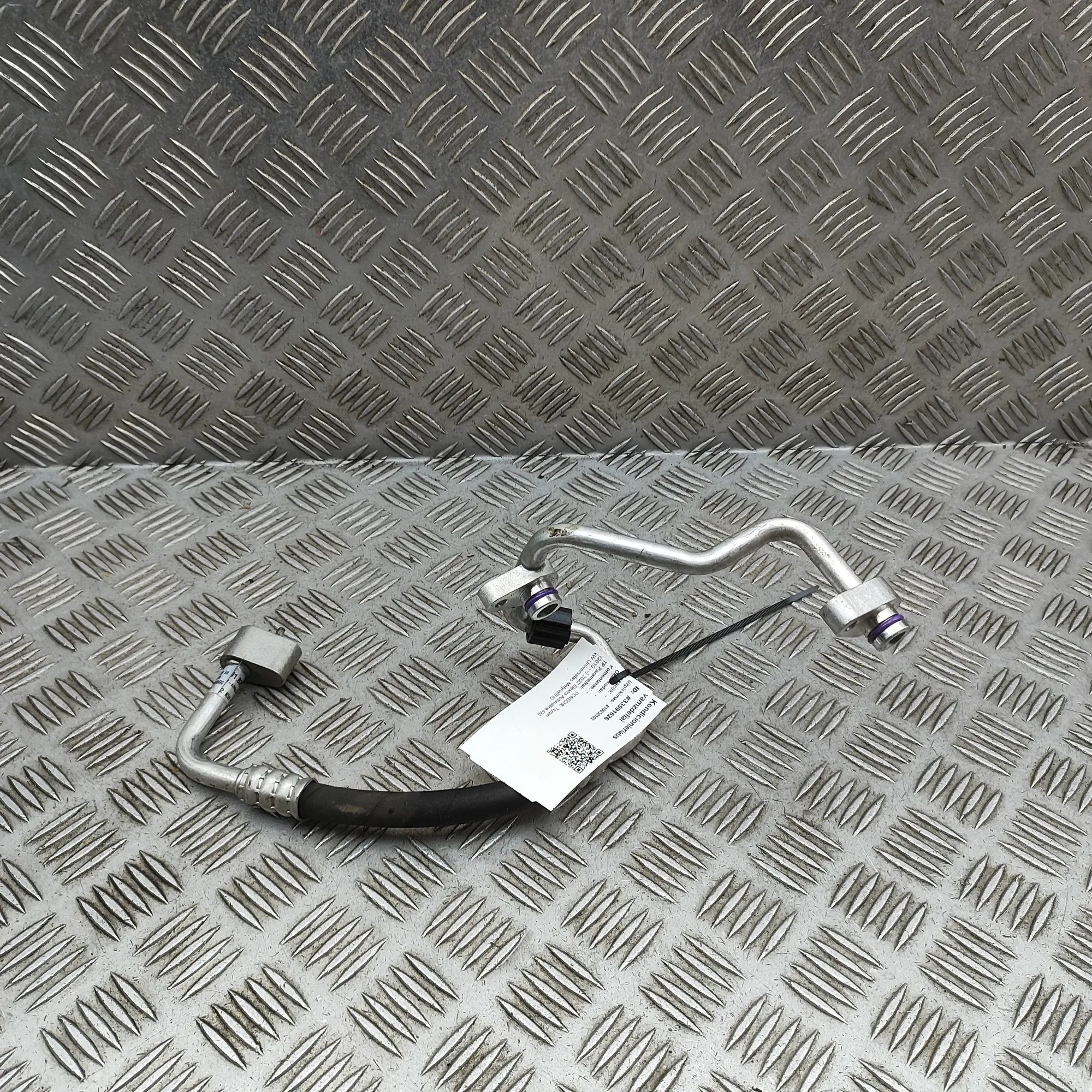Porsche Taycan A/C Air Con Hose Pipe