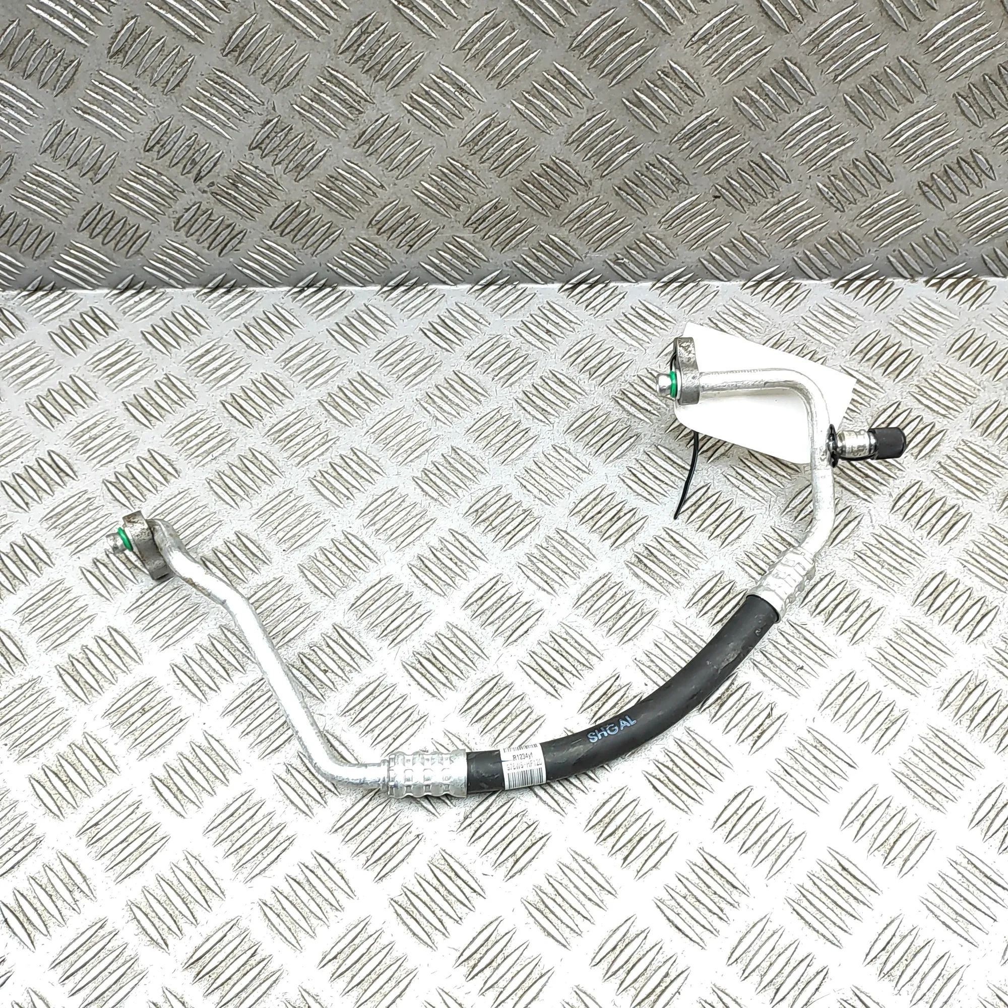 Hyundai Kona A/C Air Con Hose Pipe A/C Air Con Hose Pipe — HYUNDAI KONA (SX2) (202...