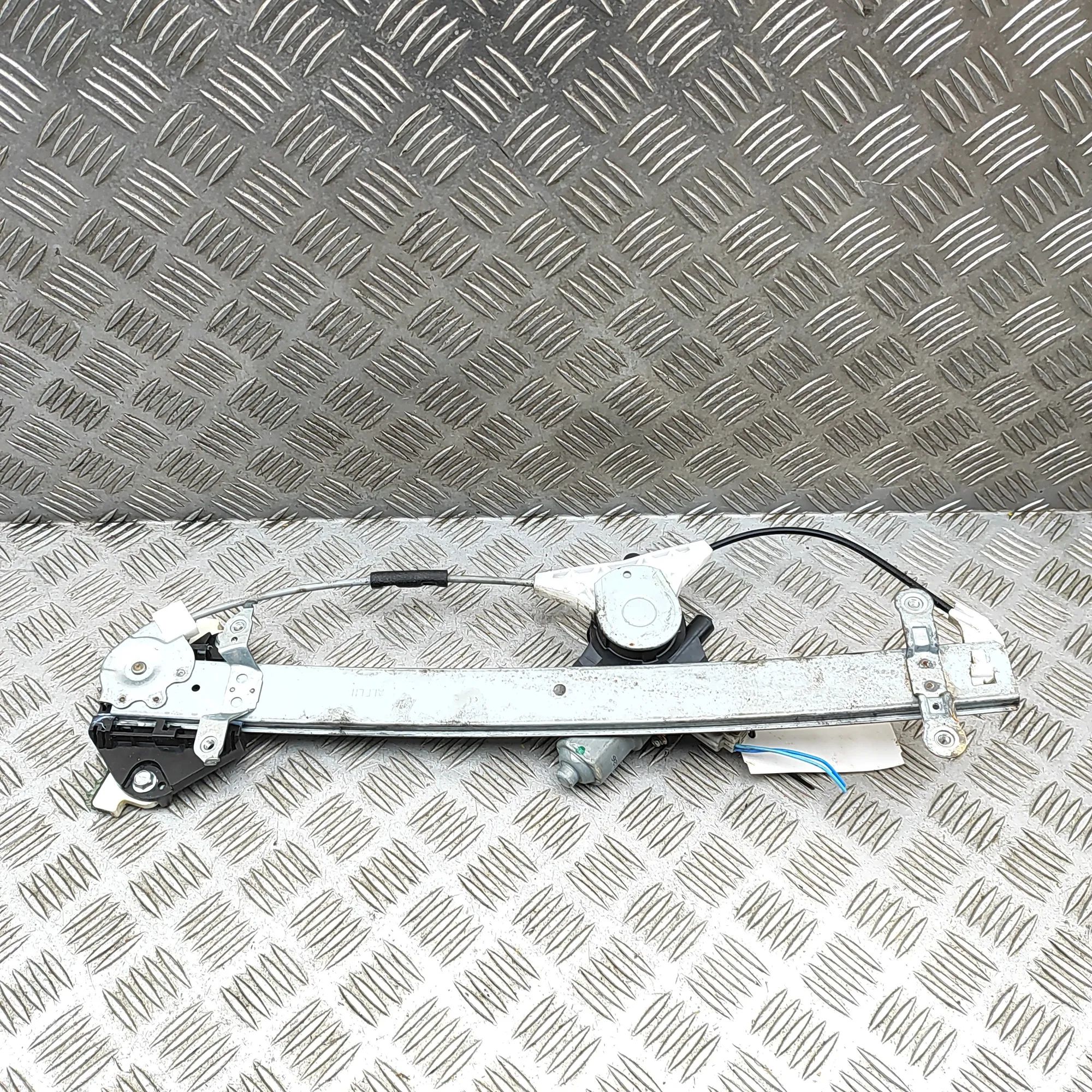 Subaru Outback Front Left Door Window Regulator