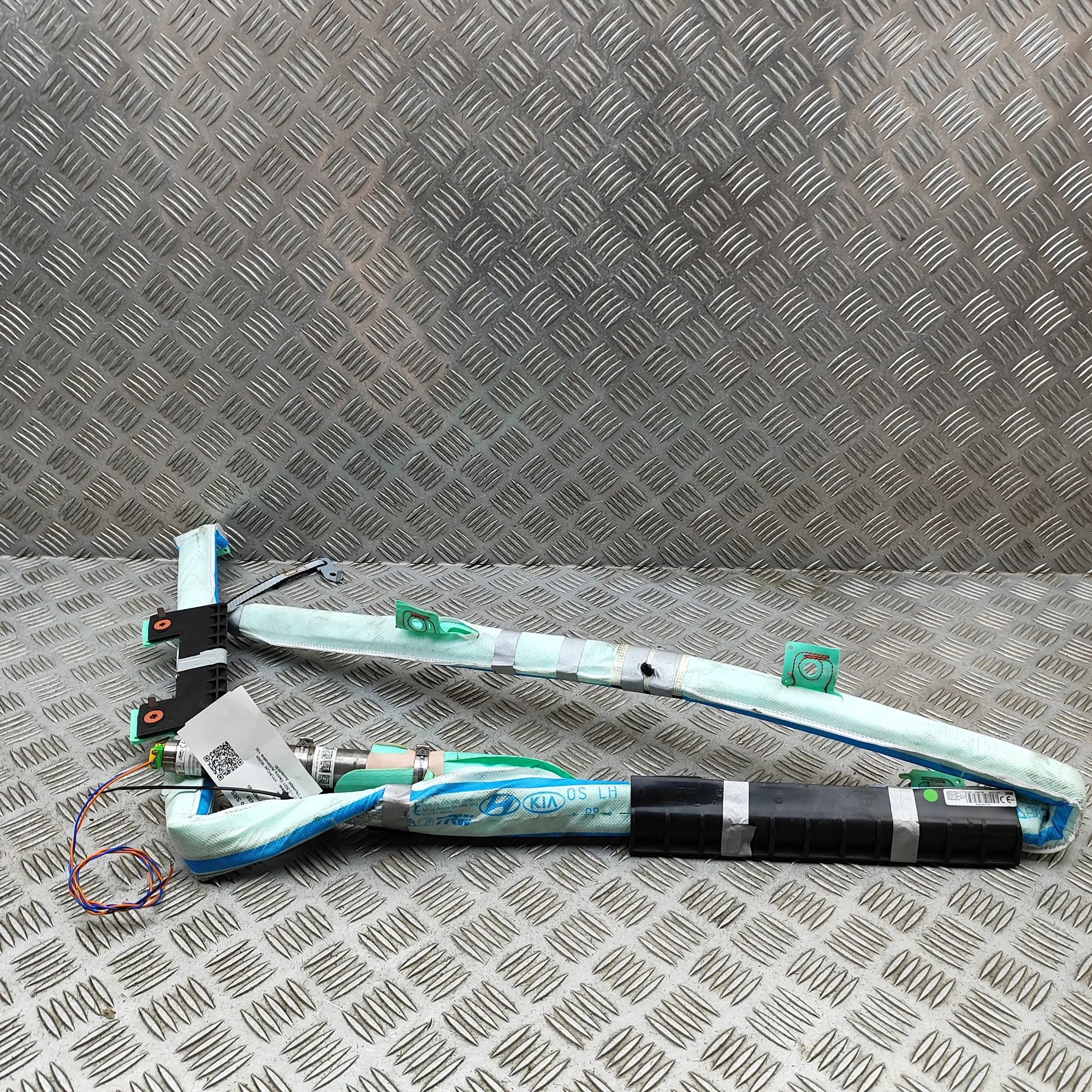 Hyundai Kona Left Side Roof Safety Curtain SRS Left Side Roof Safety Curtain SRS — HYUNDAI KON...