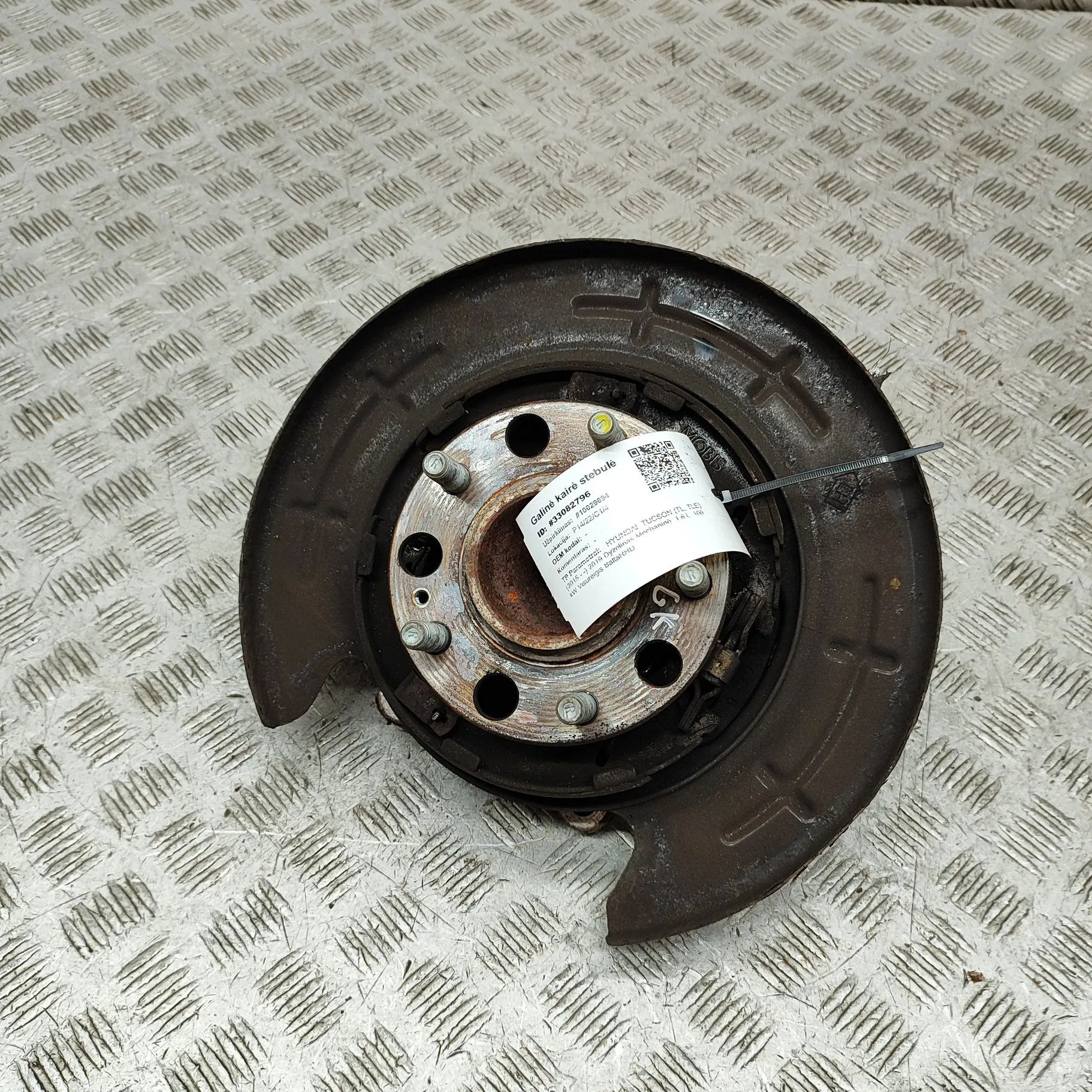 Hyundai Tucson Rear Left Wheel Hub Spindle Rear Left Wheel Hub Spindle — HYUNDAI TUCSON (T...