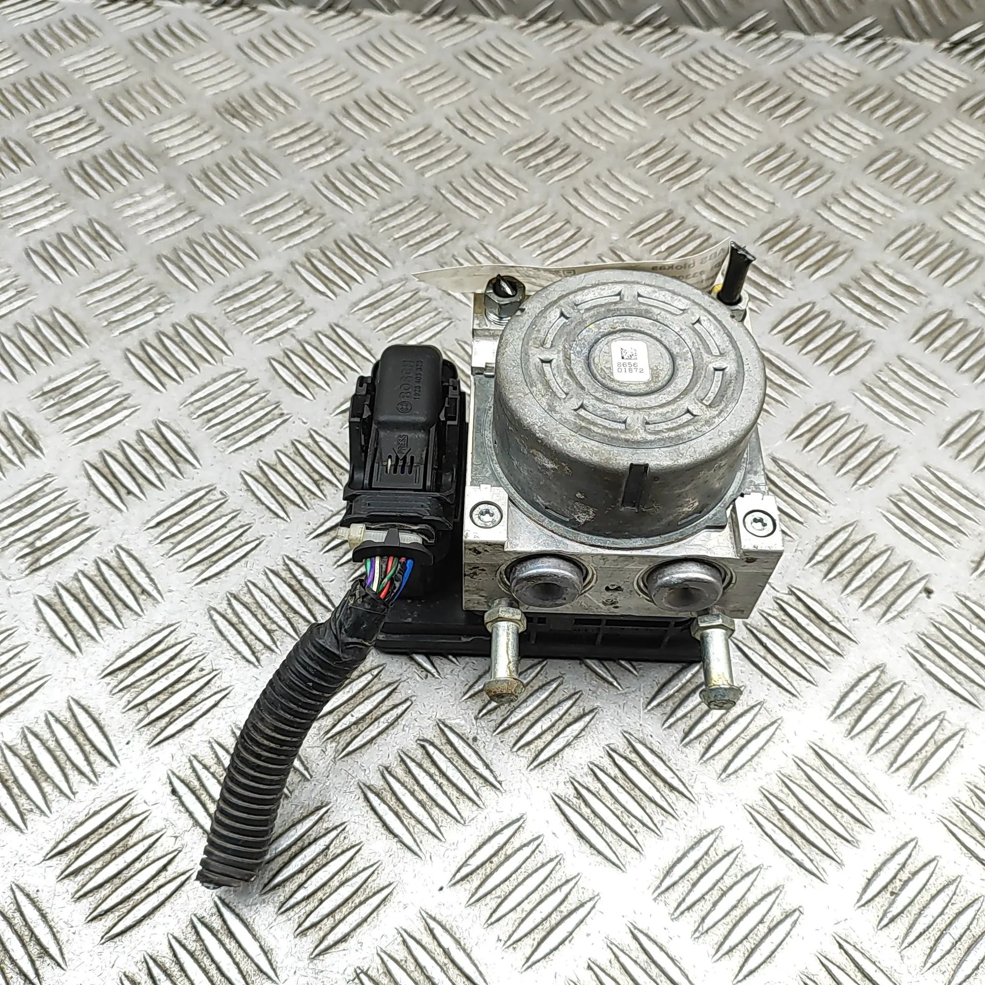 Mitsubishi Outlander ABS Hydraulipumppu ABS Pump — MITSUBISHI OUTLANDER (III GG_W, GF_W...
