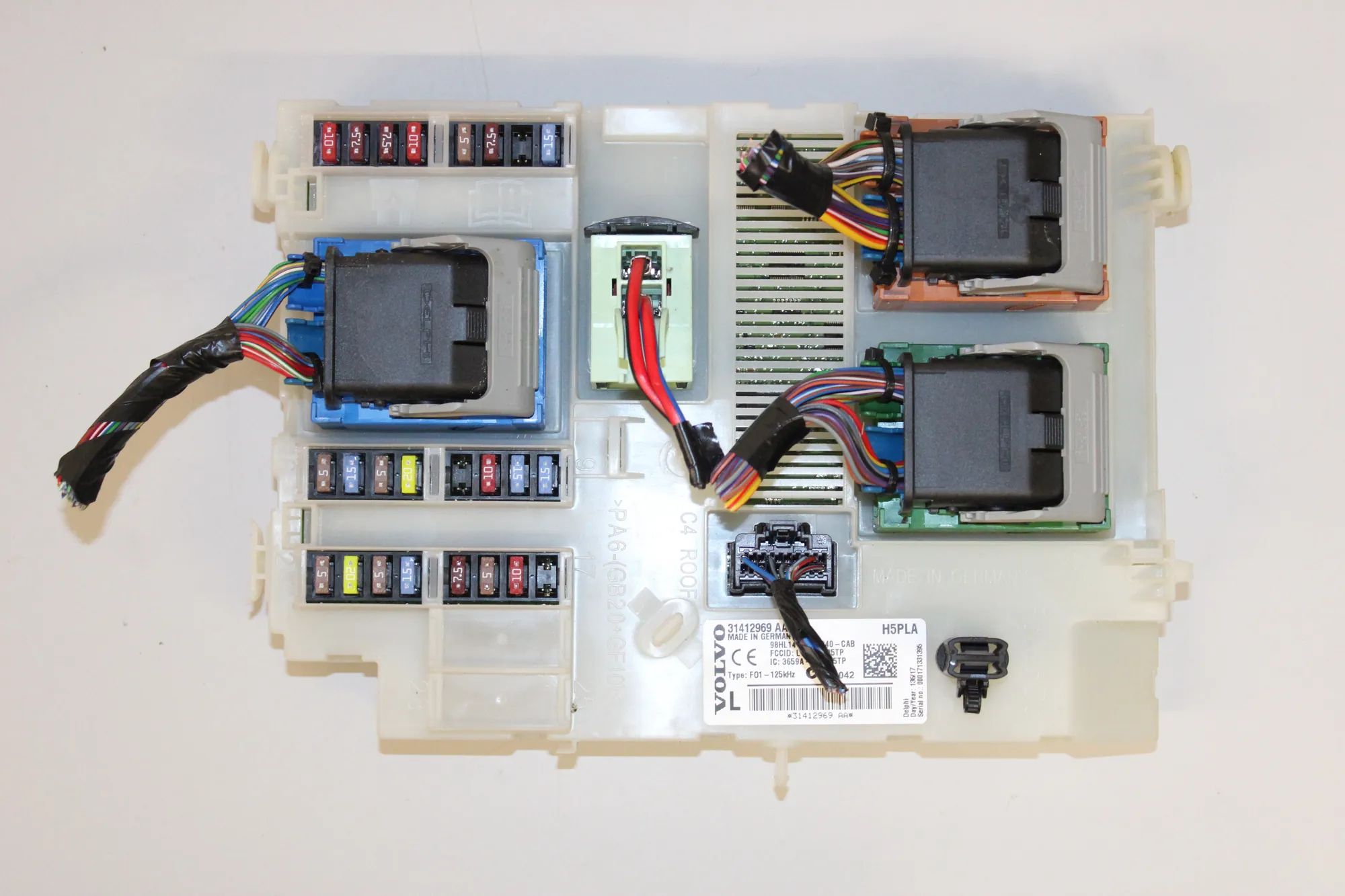 Volvo V60 Comfort Control Unit Comfort Control Unit — VOLVO V60 (2010-2018) — ...