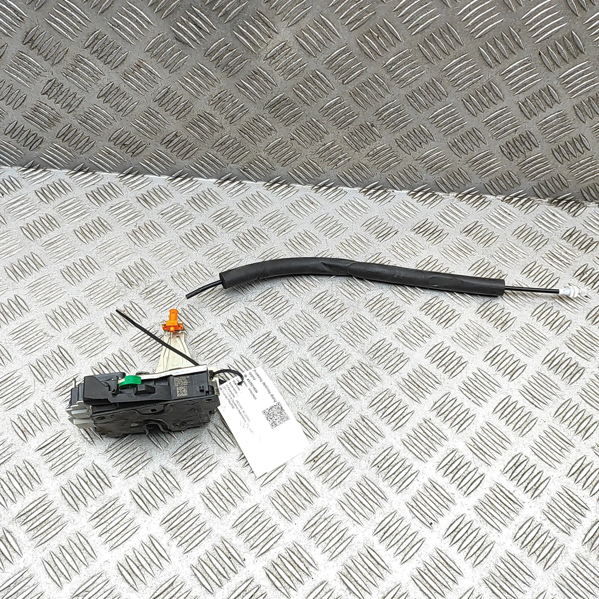 Jaguar XE Door lock — front right Door lock — front right — JAGUAR XE (X760) (201...