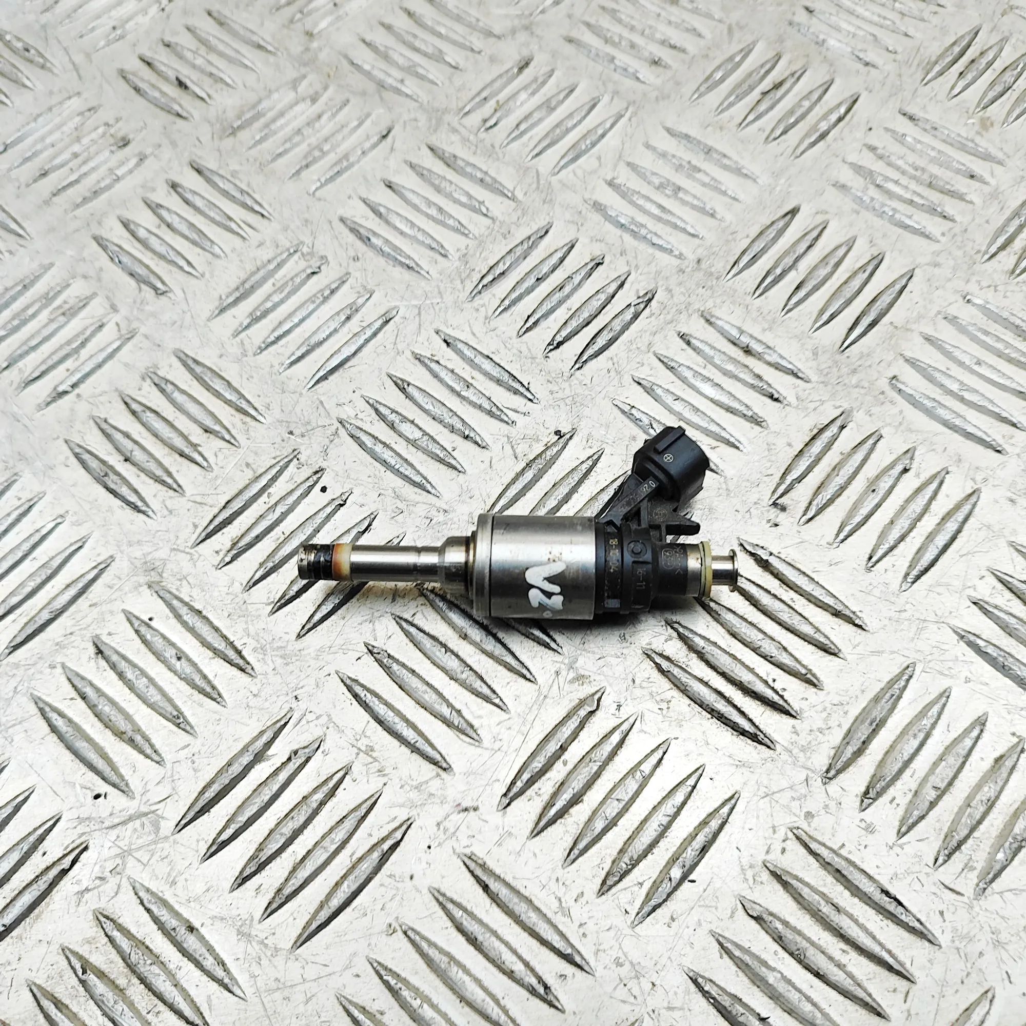 Infiniti Q50 Fuel Injector Fuel injector — INFINITI Q50 (2013-...) — 02615...