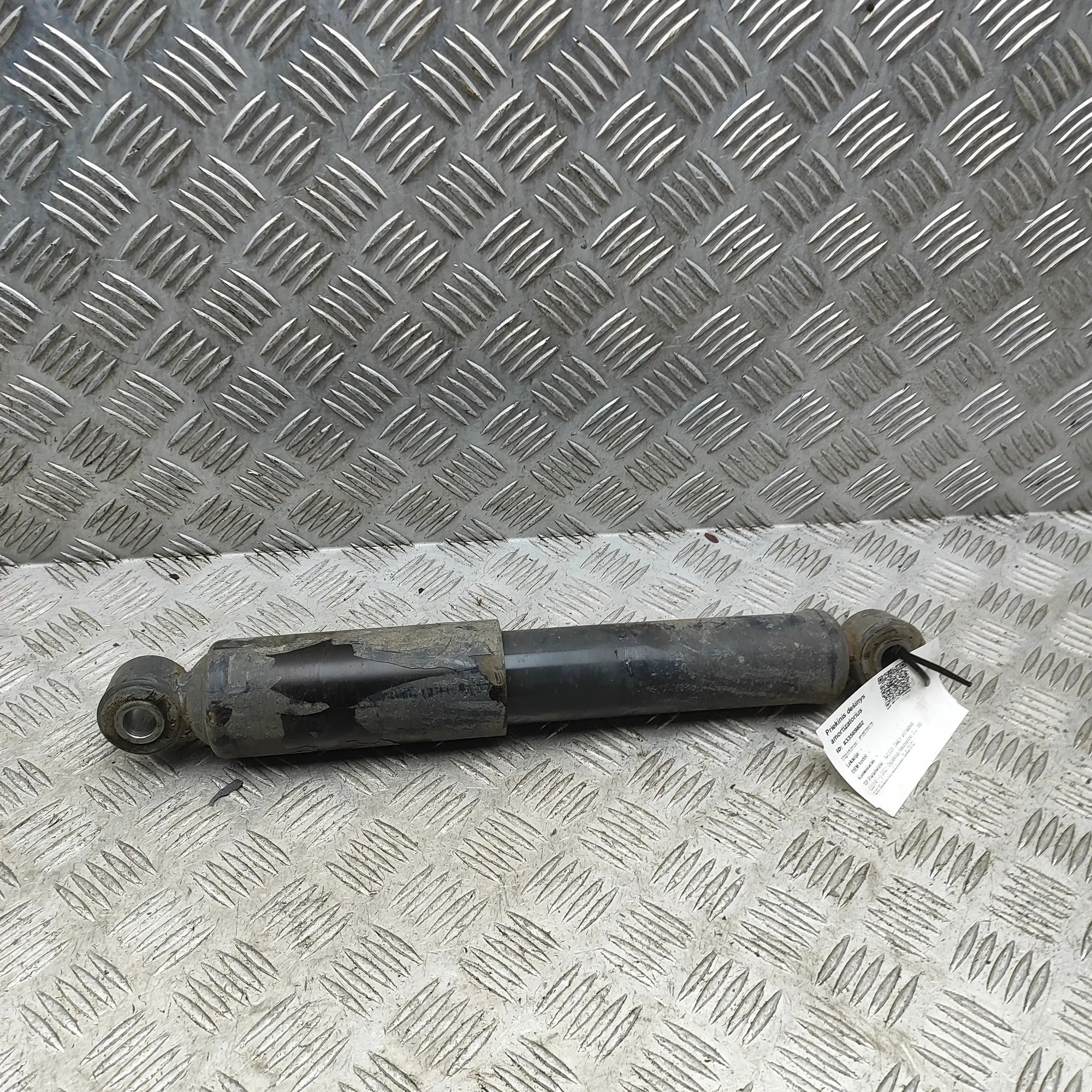 Iveco Daily Shock absorber — front right Shock absorber — front right — IVECO DAILY (VI ...