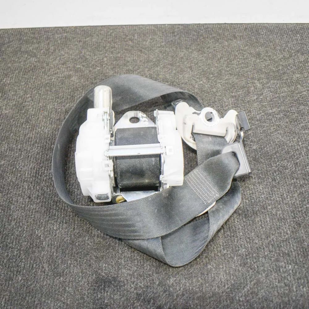 Lexus RX Front Right Seatbelt Front Right Seatbelt — LEXUS RX (_L1_) (2008-20...