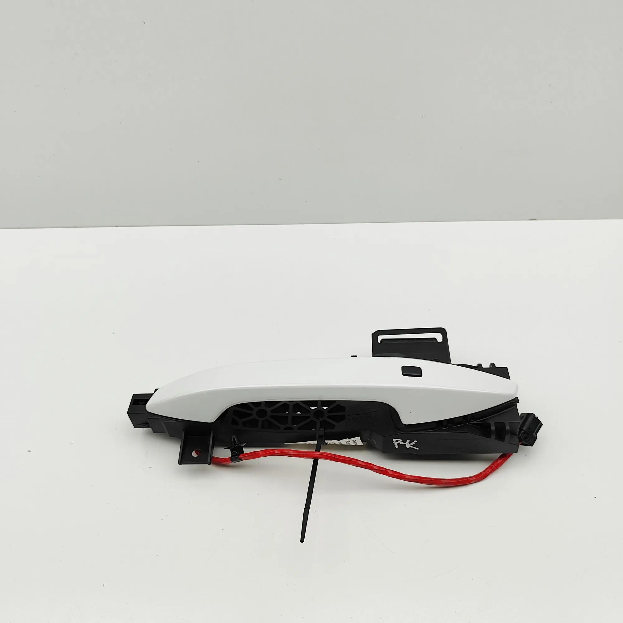 Kia Sportage Exterior door handle — front left Exterior door handle — front left — KIA SPORTAG...
