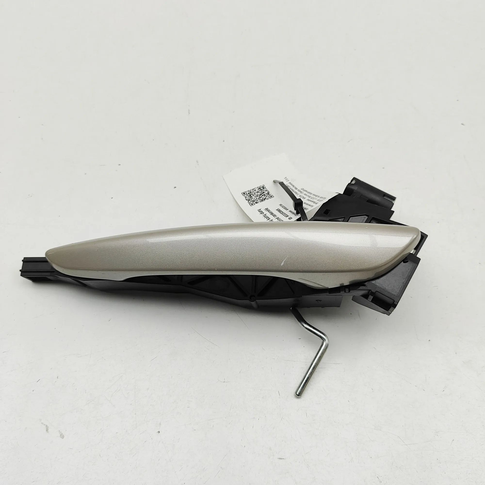 Mazda 3 (BP) Exterior door handle — rear left Exterior door handle — rear left — MAZDA 3 (Hat...