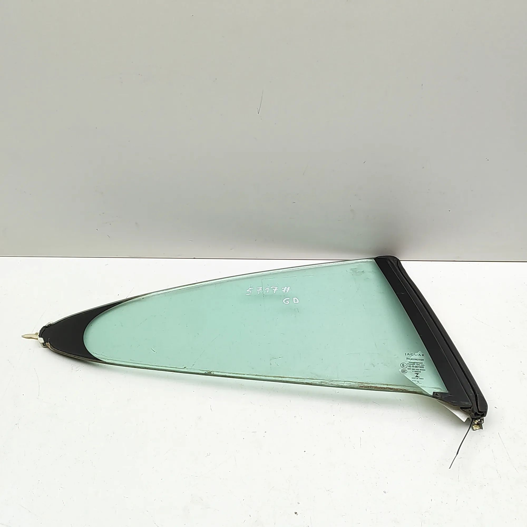 Jaguar XK Rear Right Quarter Window Rear Right Quarter Window — JAGUAR XK (Coupe X1...