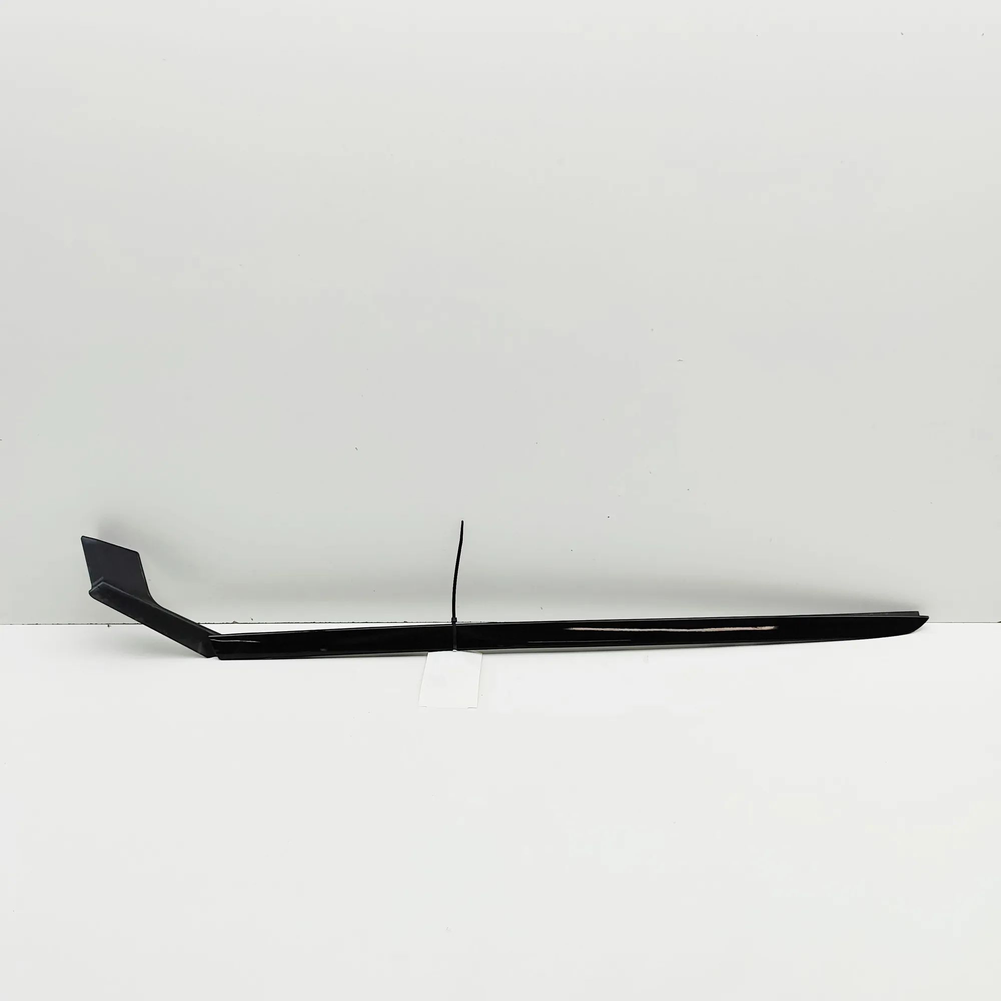 Kia Niro Windshield Left Vertical Trim Windshield Left Vertical Trim — KIA NIRO (II) (...