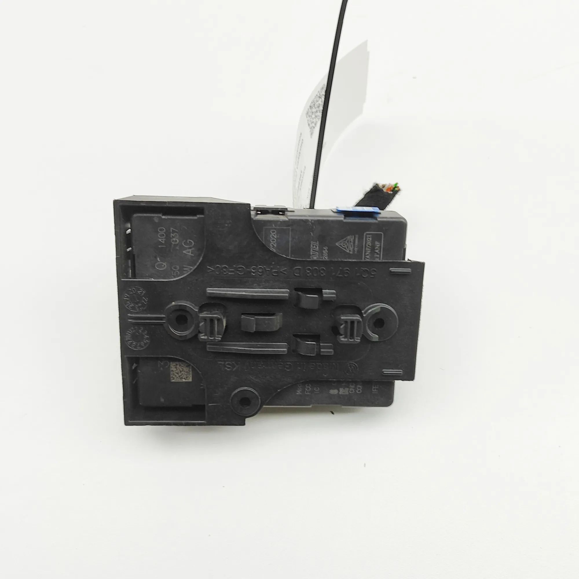 Audi Q3 (F3) Keyless Control Unit Keyless Control Unit — AUDI Q3 (Sportback F3N) ...